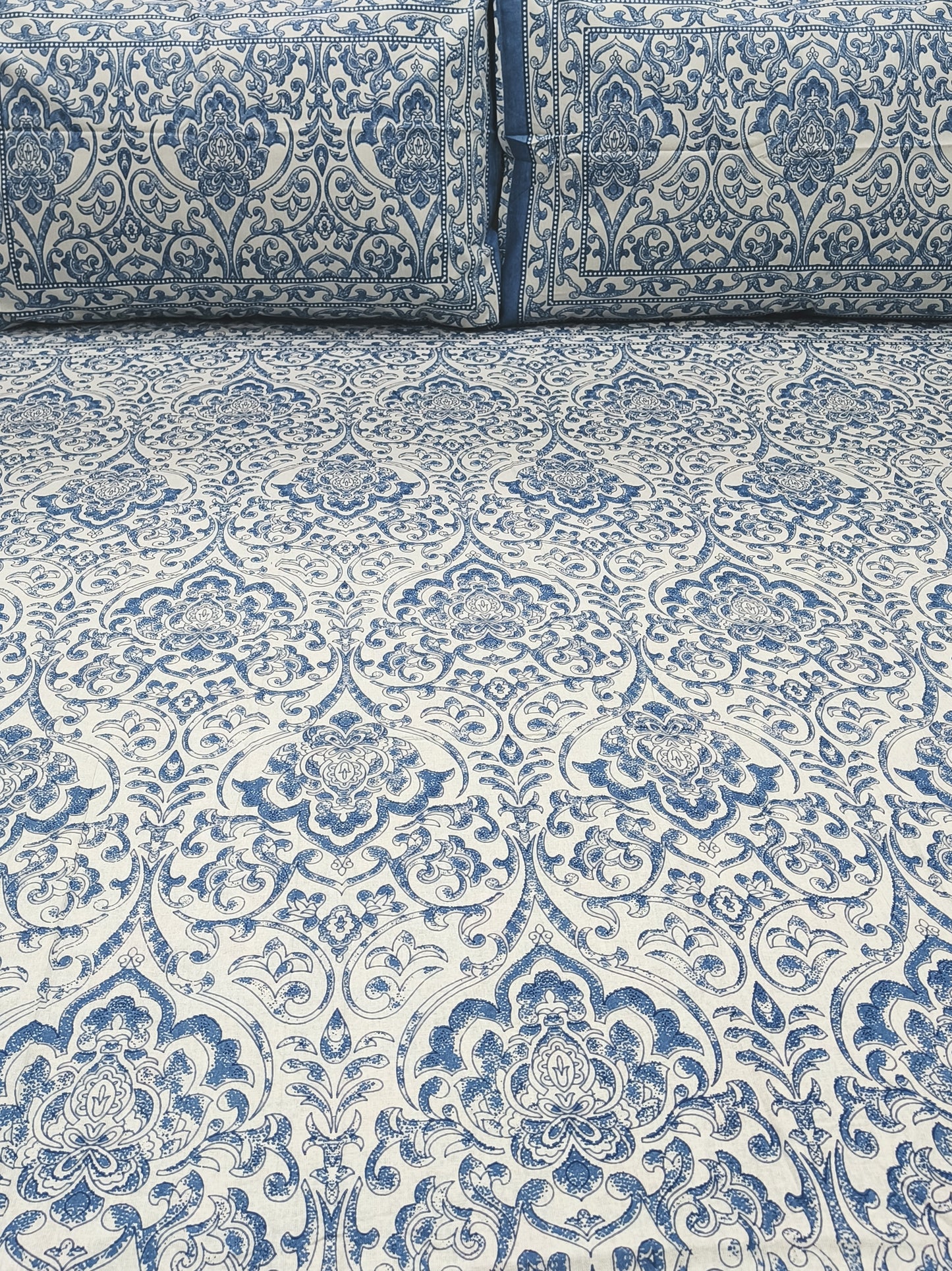 FRESH ARRIVALS Gulbahaar King Size Bedsheets