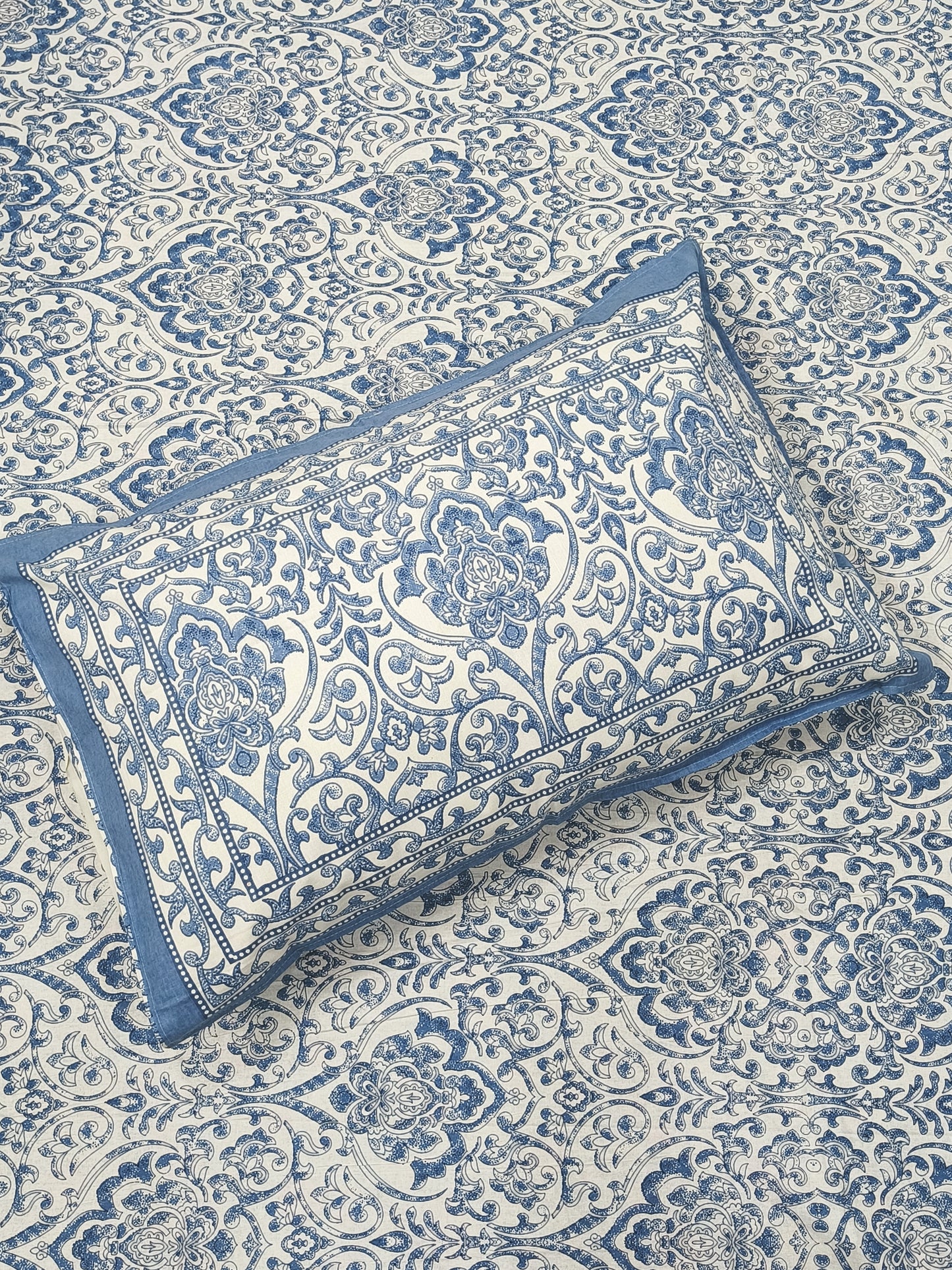 FRESH ARRIVALS Gulbahaar King Size Bedsheets
