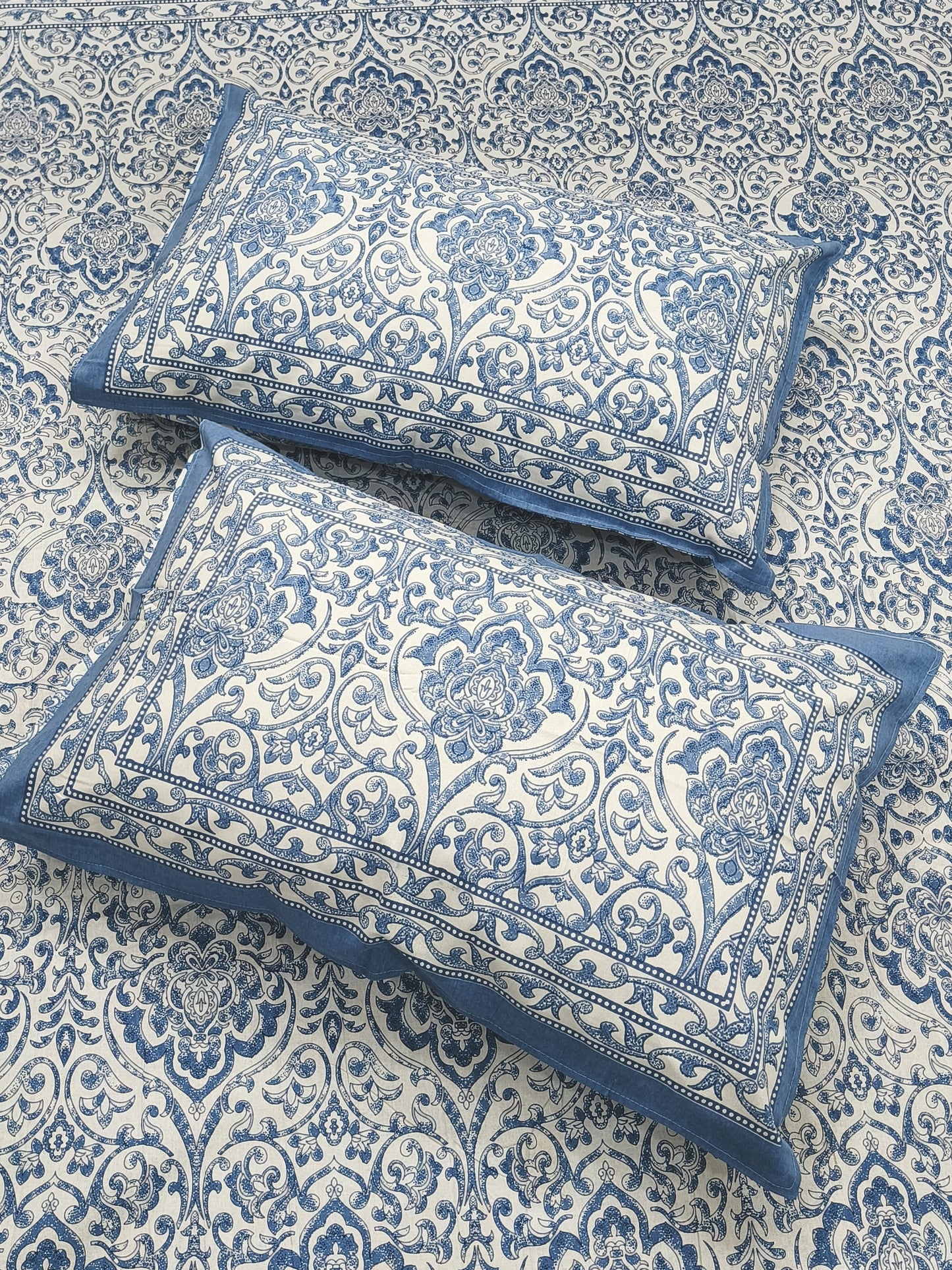 FRESH ARRIVALS Gulbahaar King Size Bedsheets