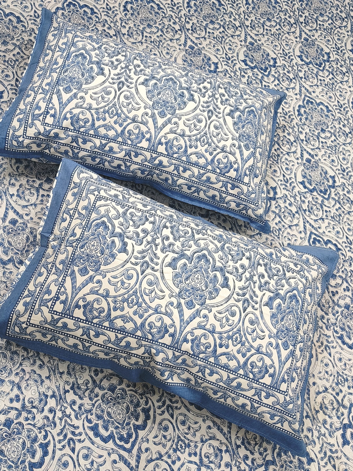 FRESH ARRIVALS Gulbahaar King Size Bedsheets