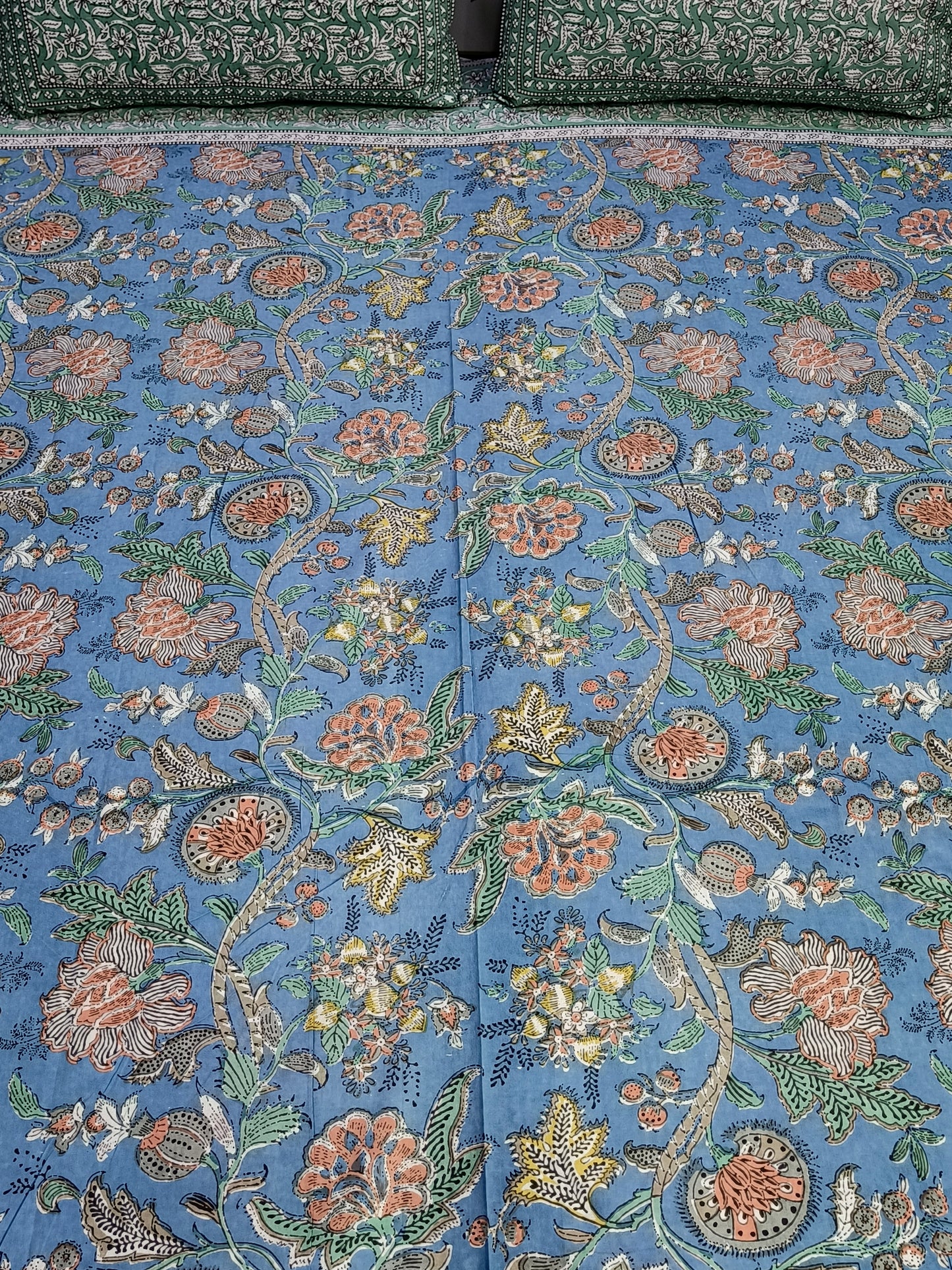 FRESH ARRIVALS Gulbahaar King Size Bedsheets