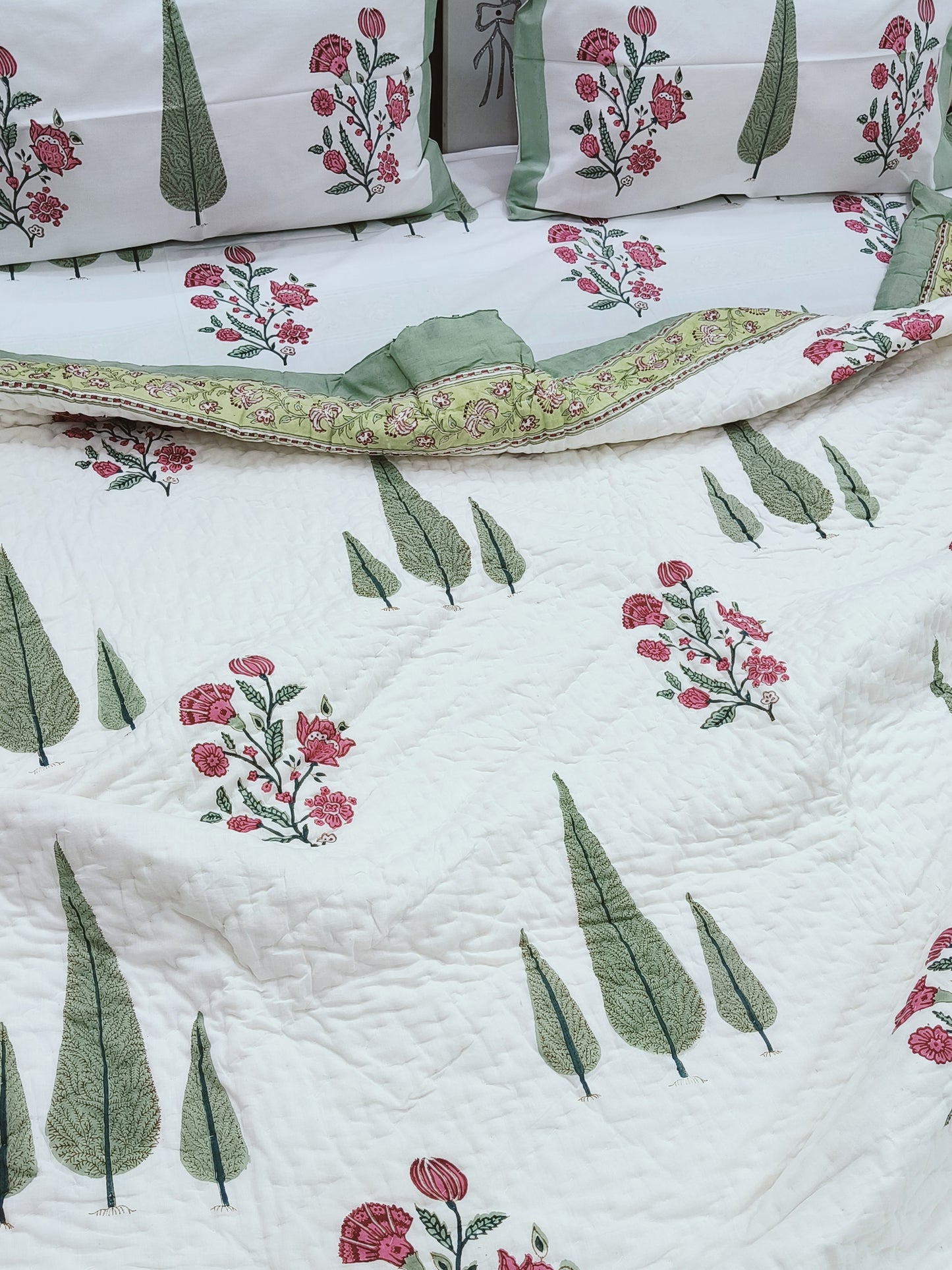 Bedding Sets with Quilts