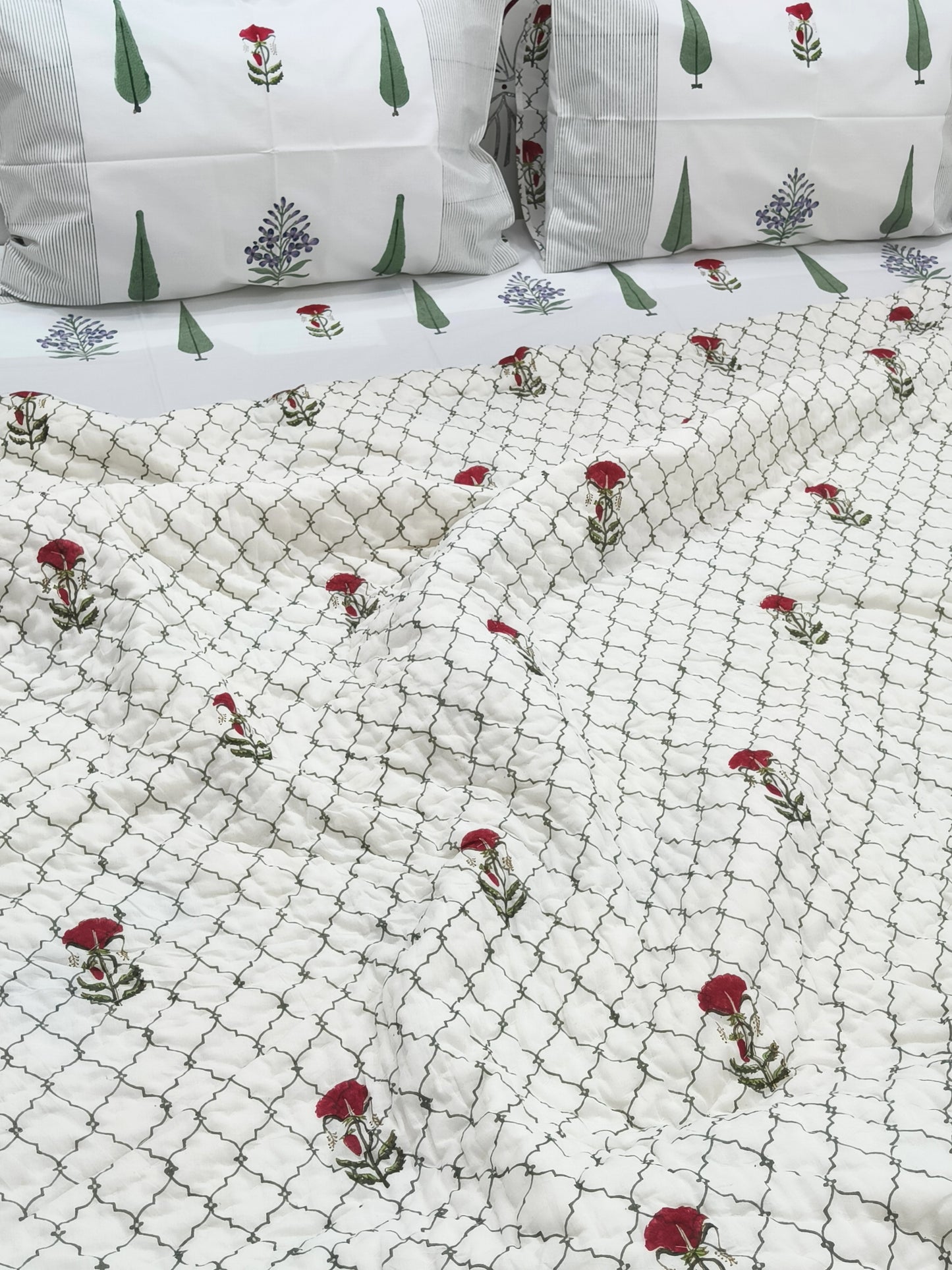 Bedding Sets with Quilts