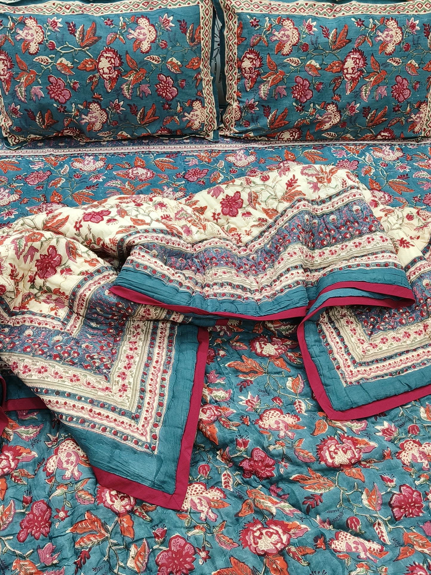 Bedding Sets with Quilts