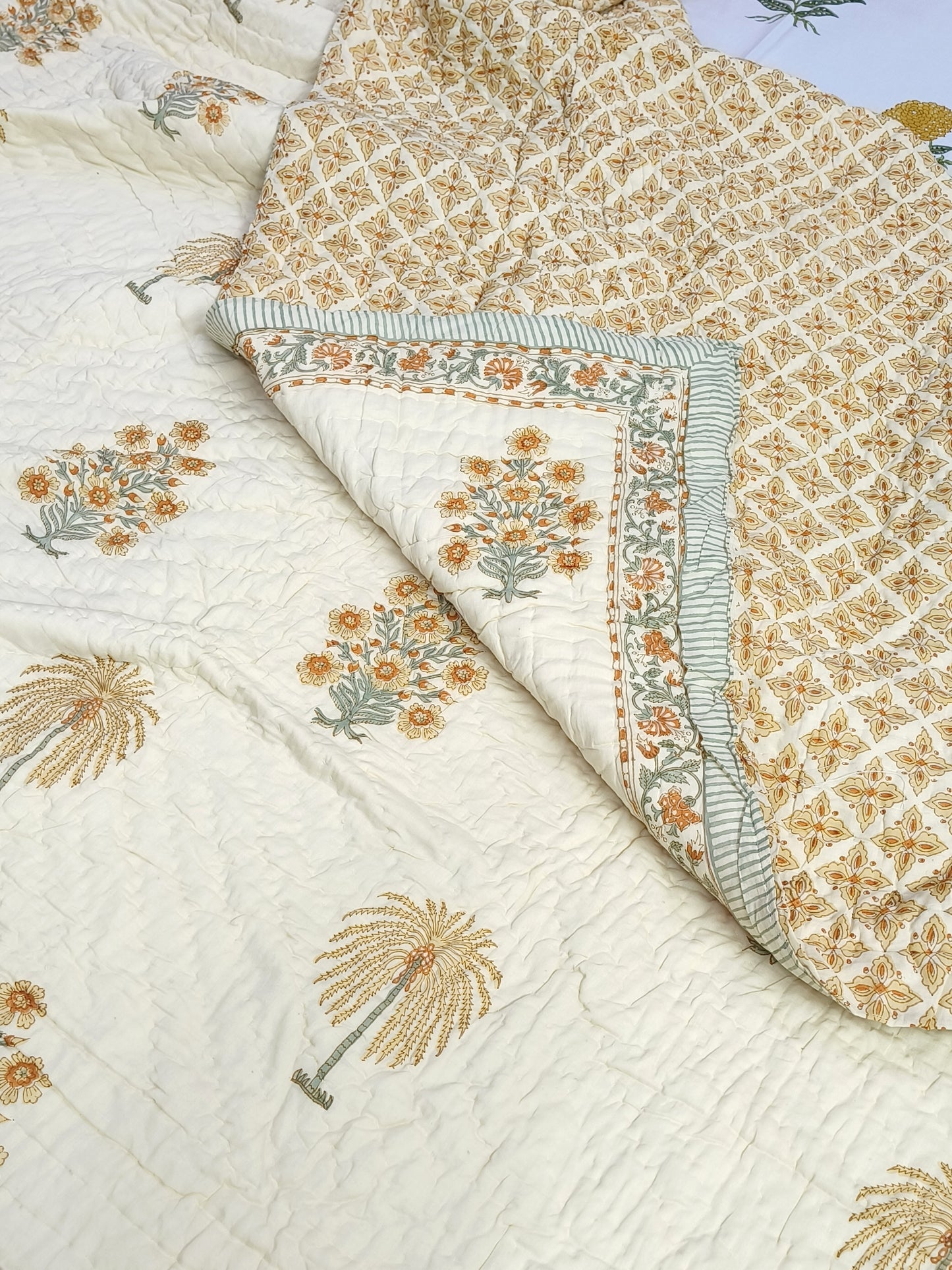FRESH ARRIVAL Quilts (Double Bed)