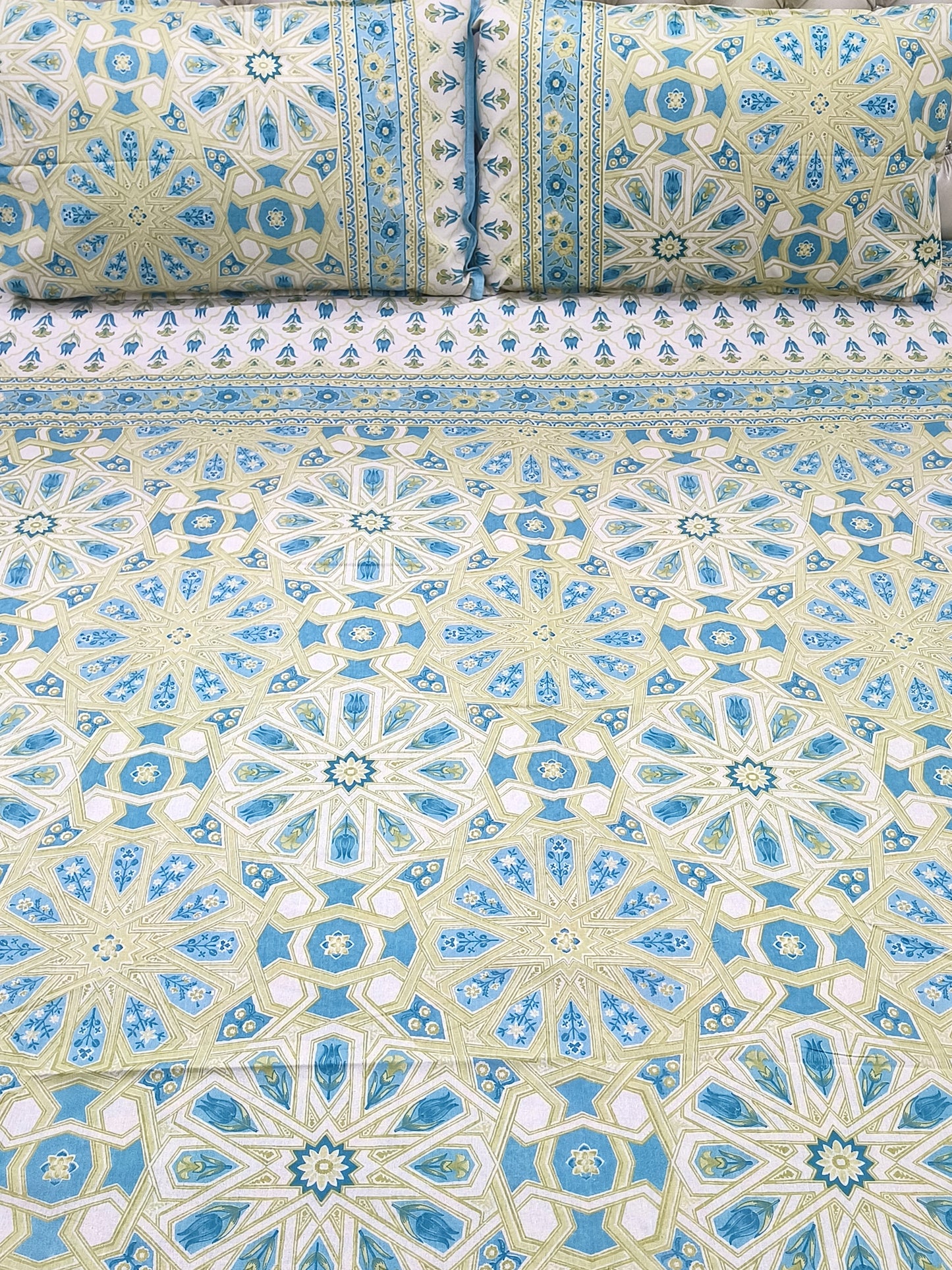 FRESH ARRIVALS Gulbahaar King Size Bedsheets