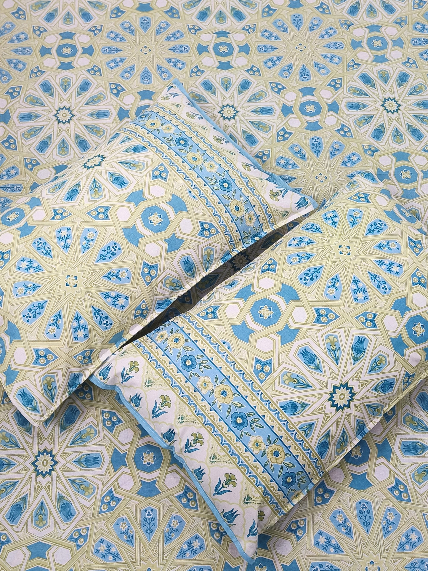 FRESH ARRIVALS Gulbahaar King Size Bedsheets