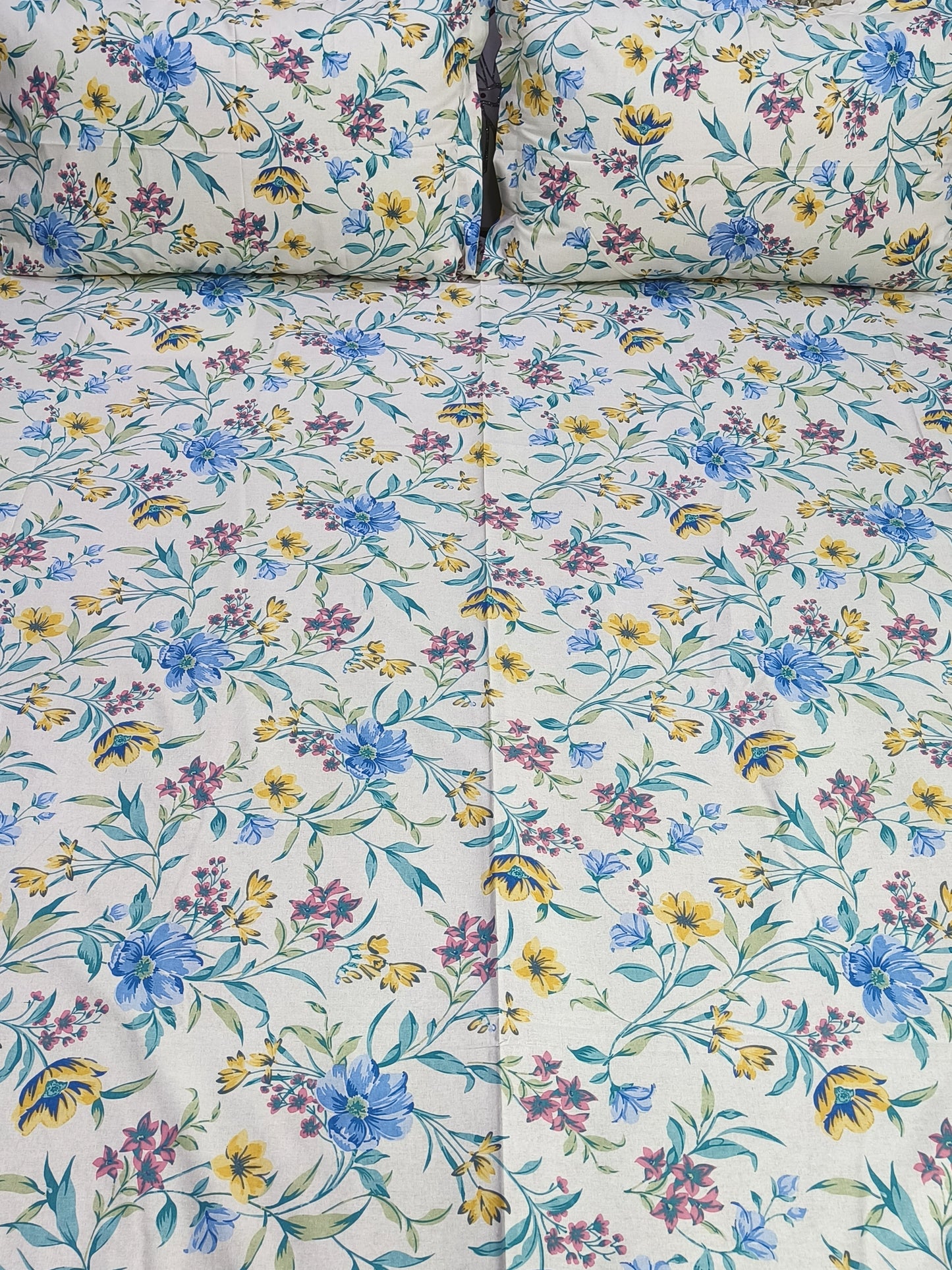 FRESH ARRIVAL Floral Print Sadabahaar Bedsheet