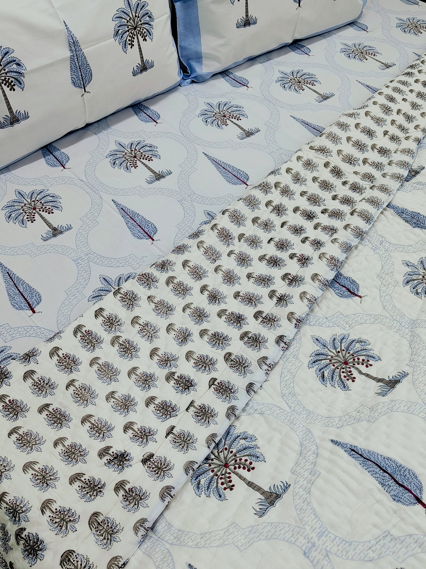 Bedding Sets with Quilts
