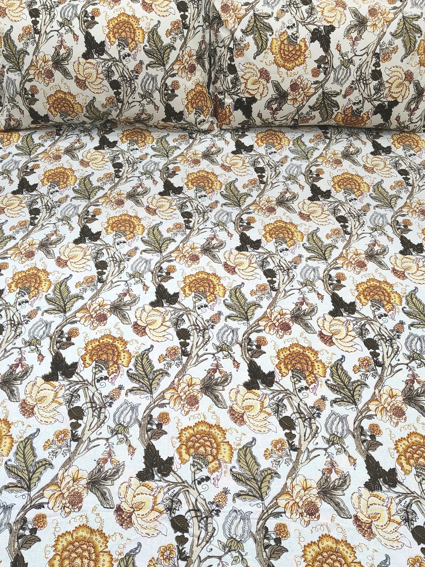 FRESH ARRIVALS Gulbahaar King Size Bedsheets