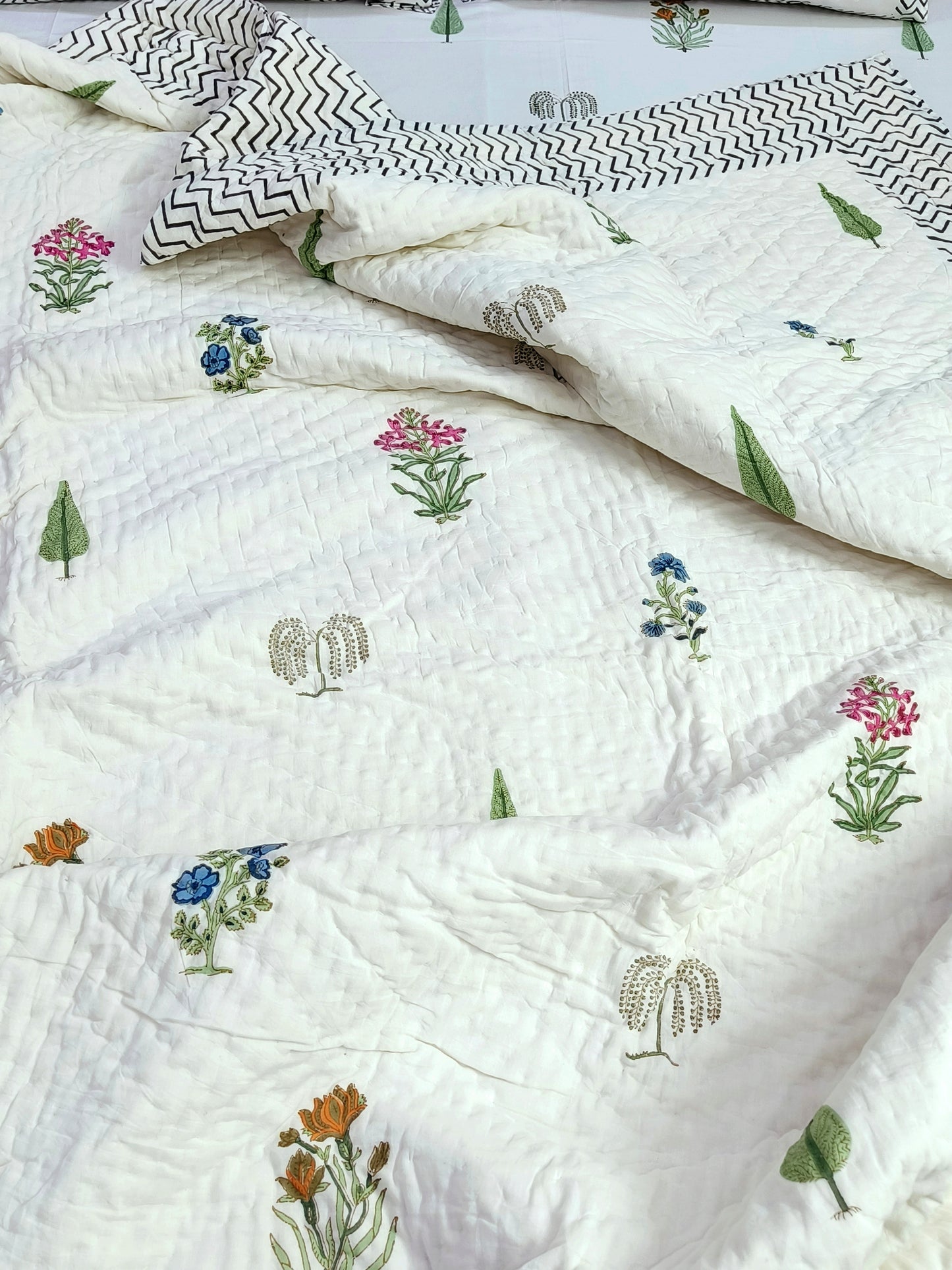 Bedding Sets with Quilts