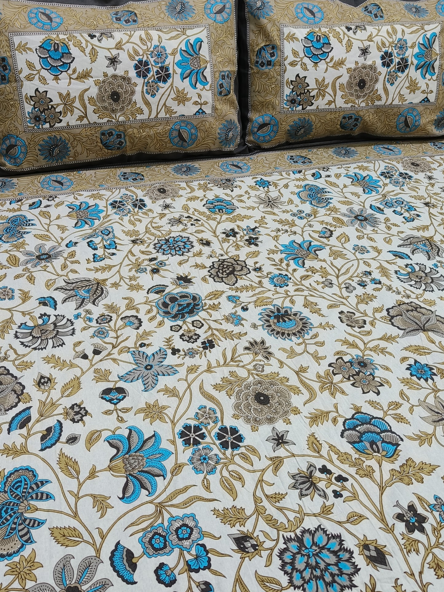 FRESH ARRIVALS Gulbahaar King Size Bedsheets(Dispatch Time 24 Hours)