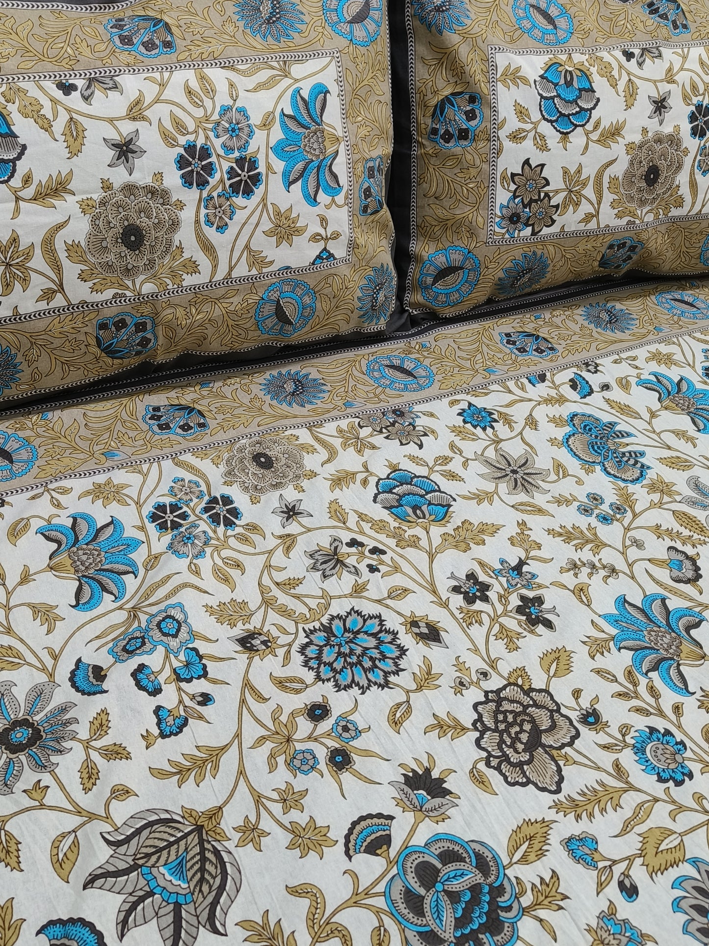 FRESH ARRIVALS Gulbahaar King Size Bedsheets(Dispatch Time 24 Hours)