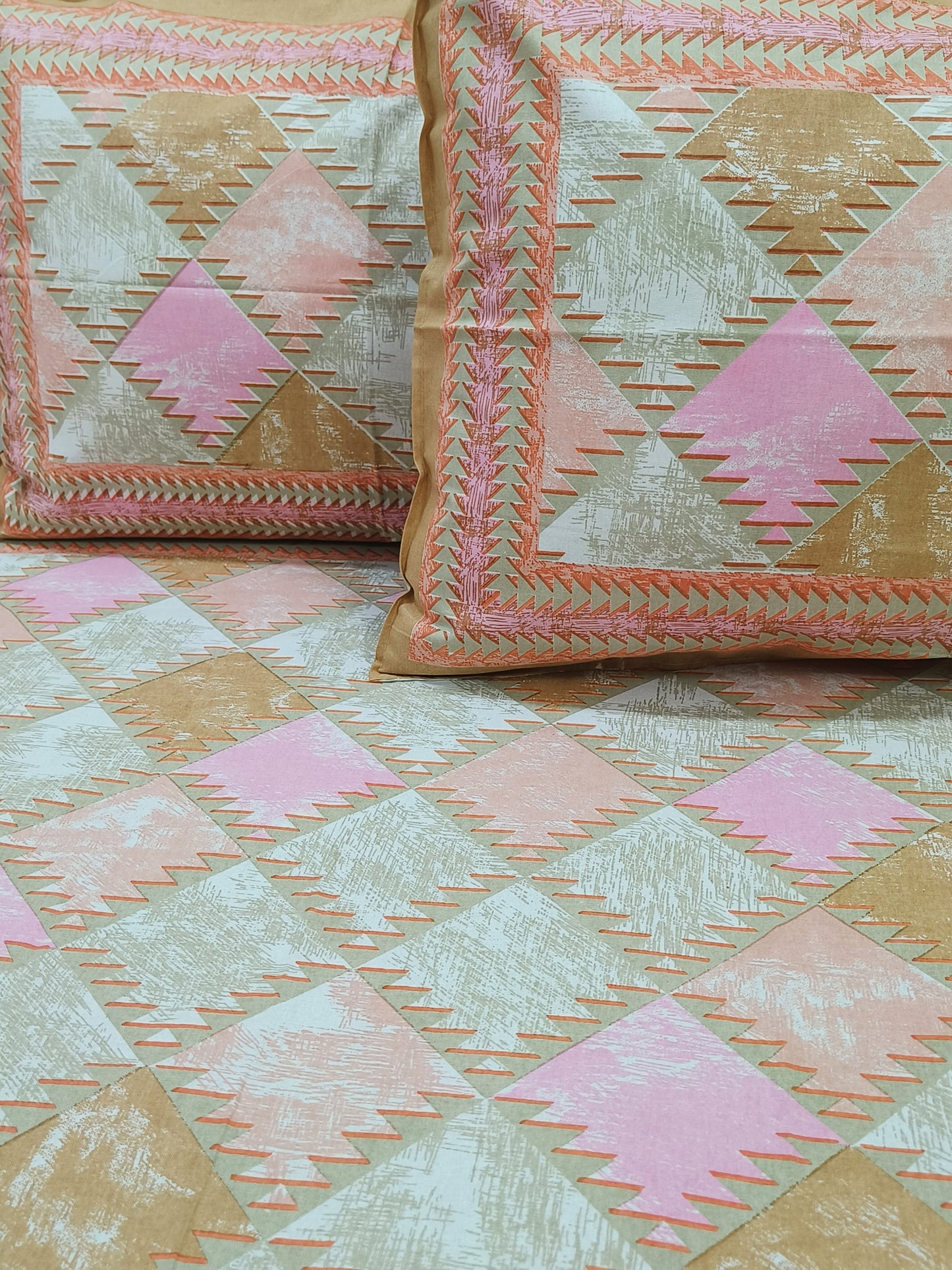 FRESH ARRIVALS Gulbahaar King Size Bedsheets