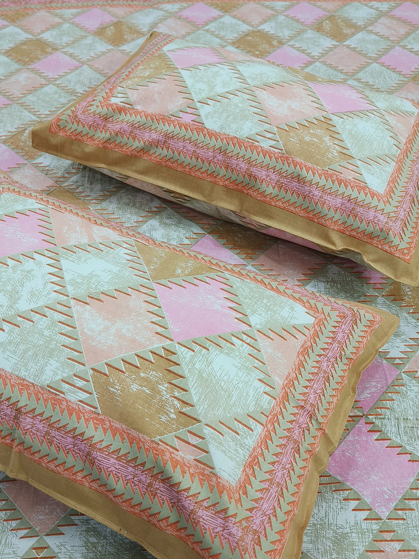 FRESH ARRIVALS Gulbahaar King Size Bedsheets