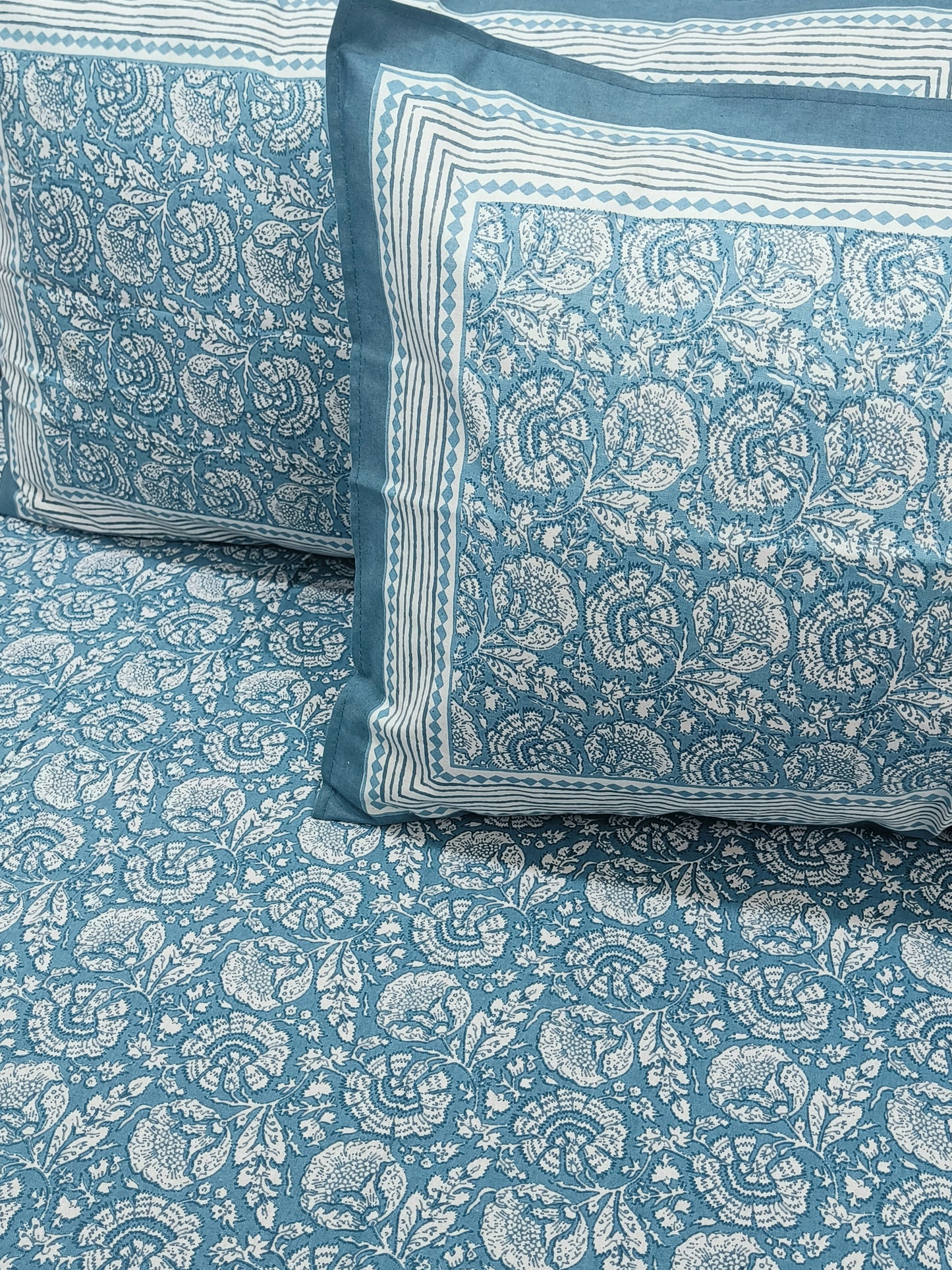 FRESH ARRIVALS Gulbahaar King Size Bedsheets