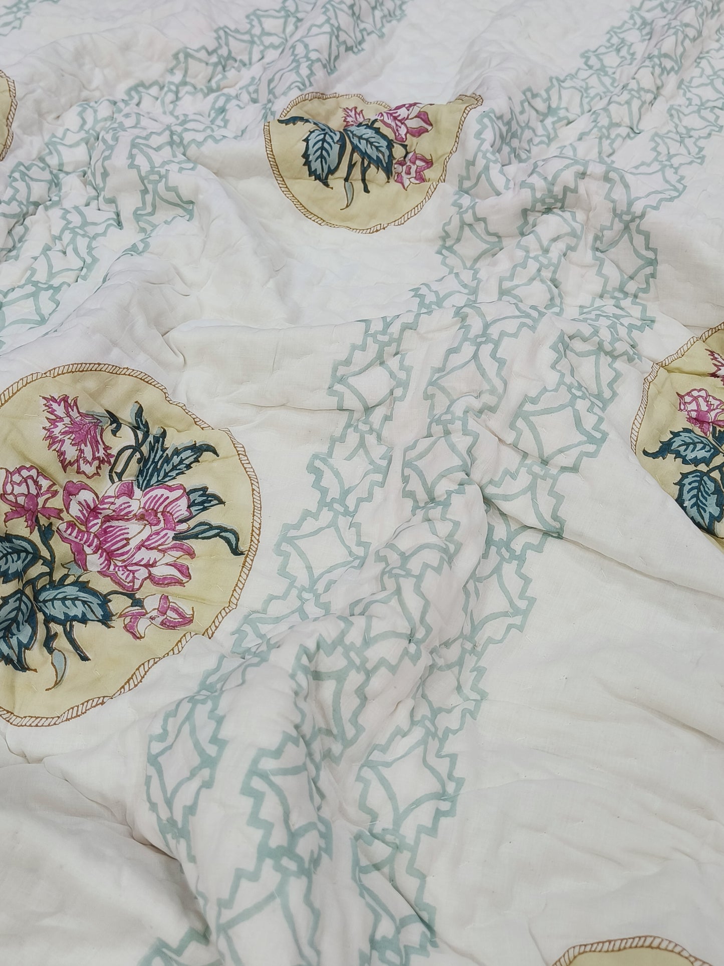 FRESH ARRIVAL Quilts (Double Bed)