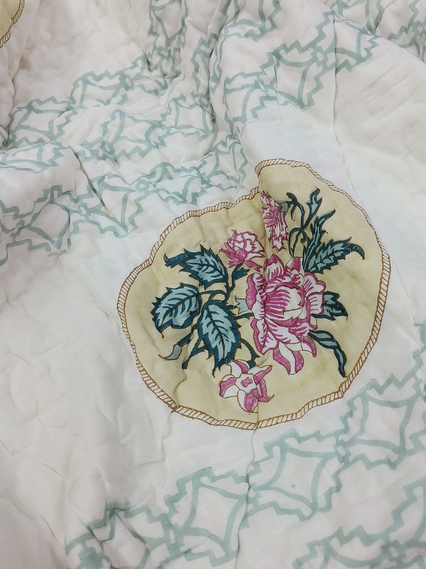 FRESH ARRIVAL Quilts (Double Bed)