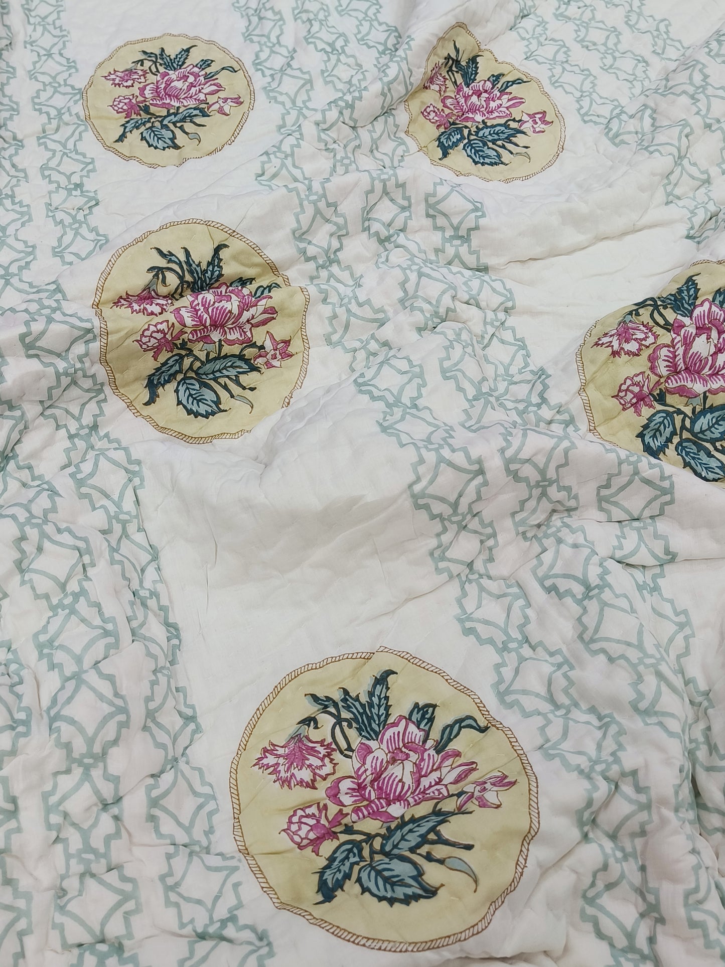 FRESH ARRIVAL Quilts (Double Bed)