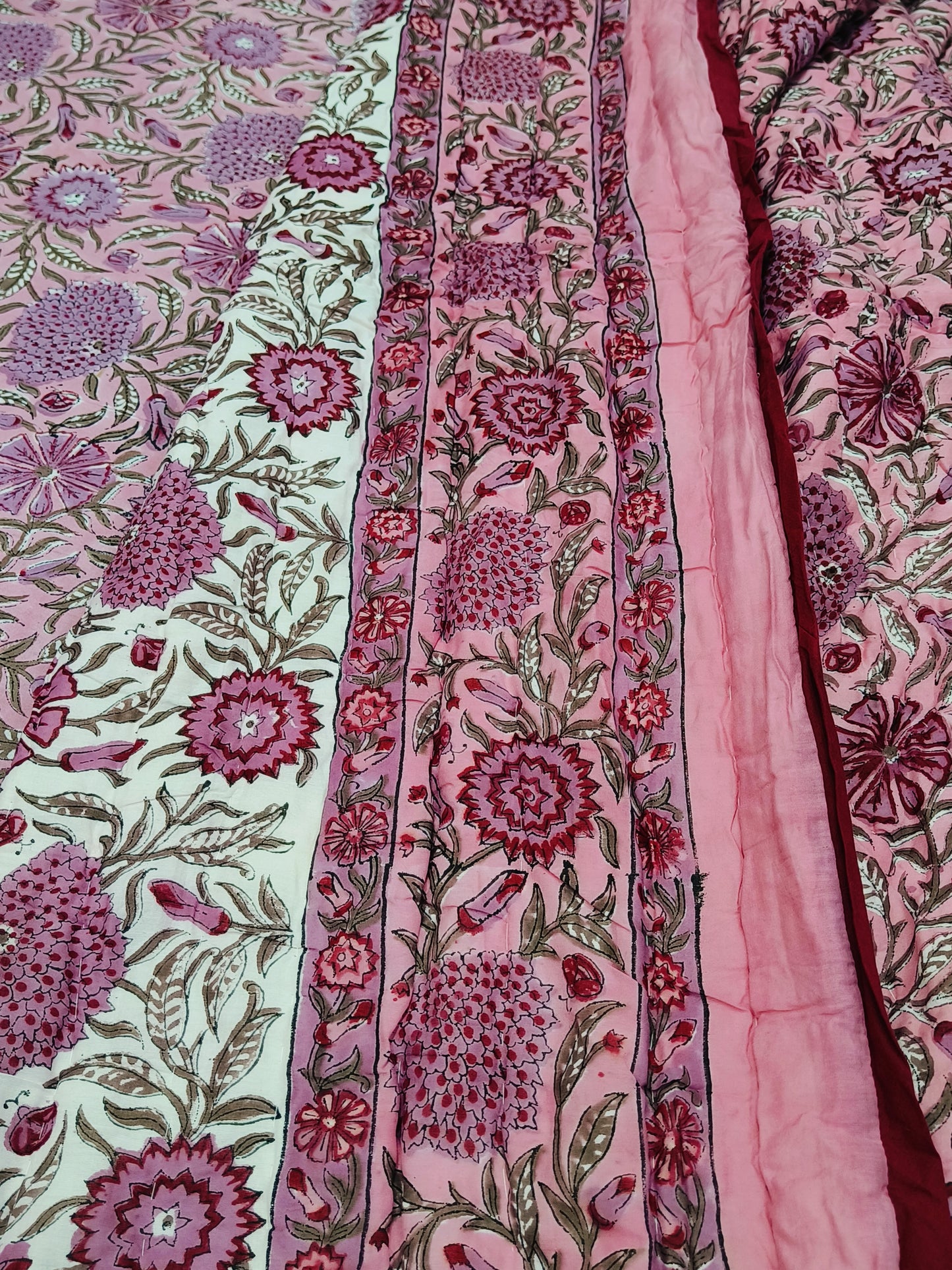 Bedding Sets with Quilts