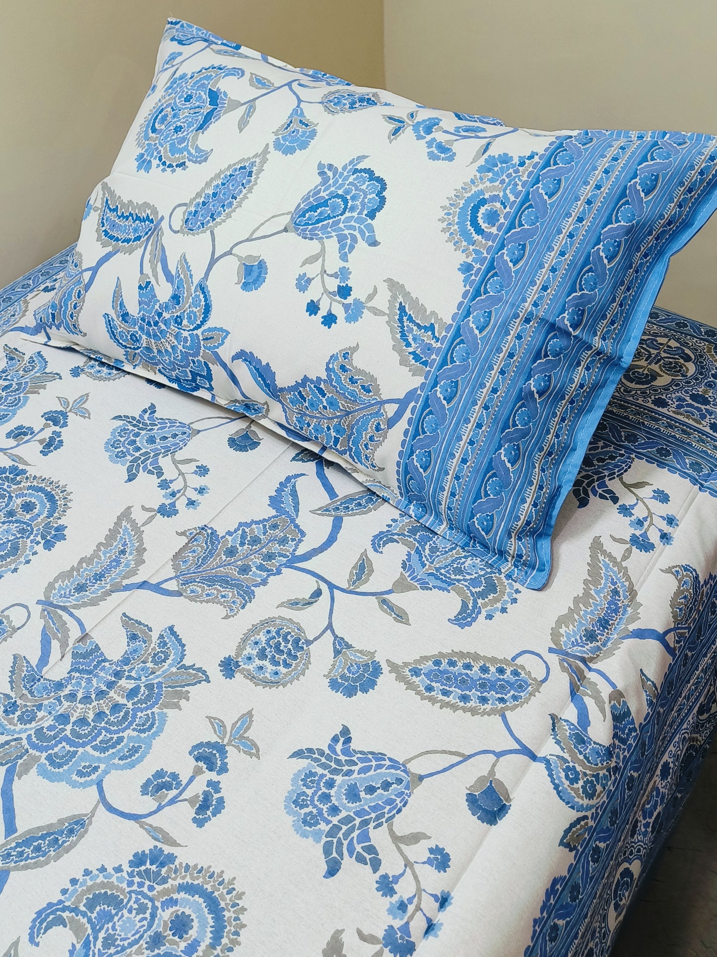 Twin Bedsheets/Single Bedsheets