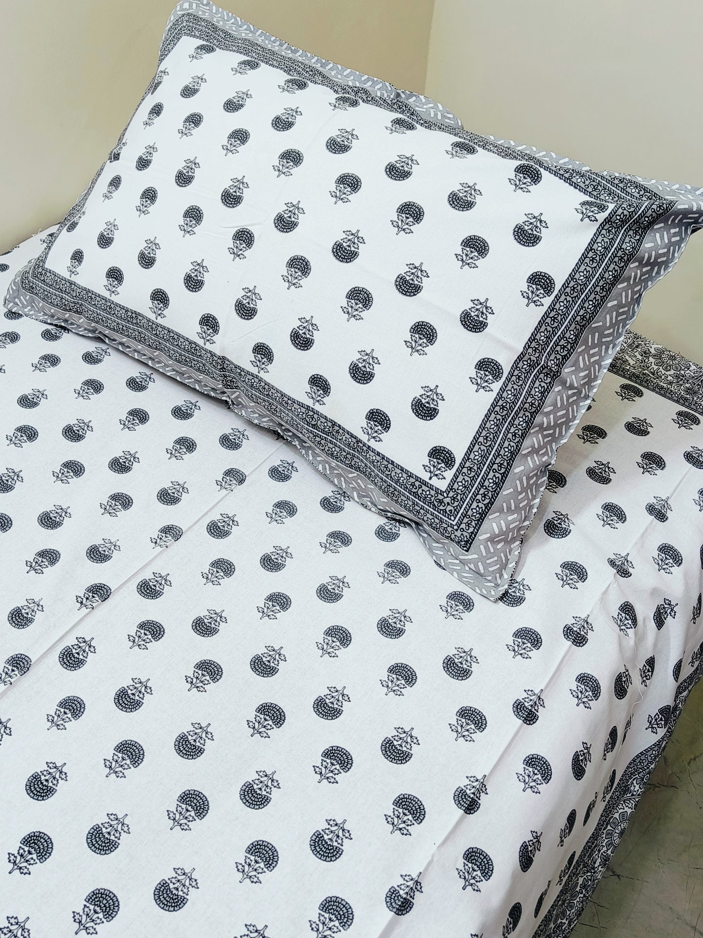 Twin Bedsheets/Single Bedsheets