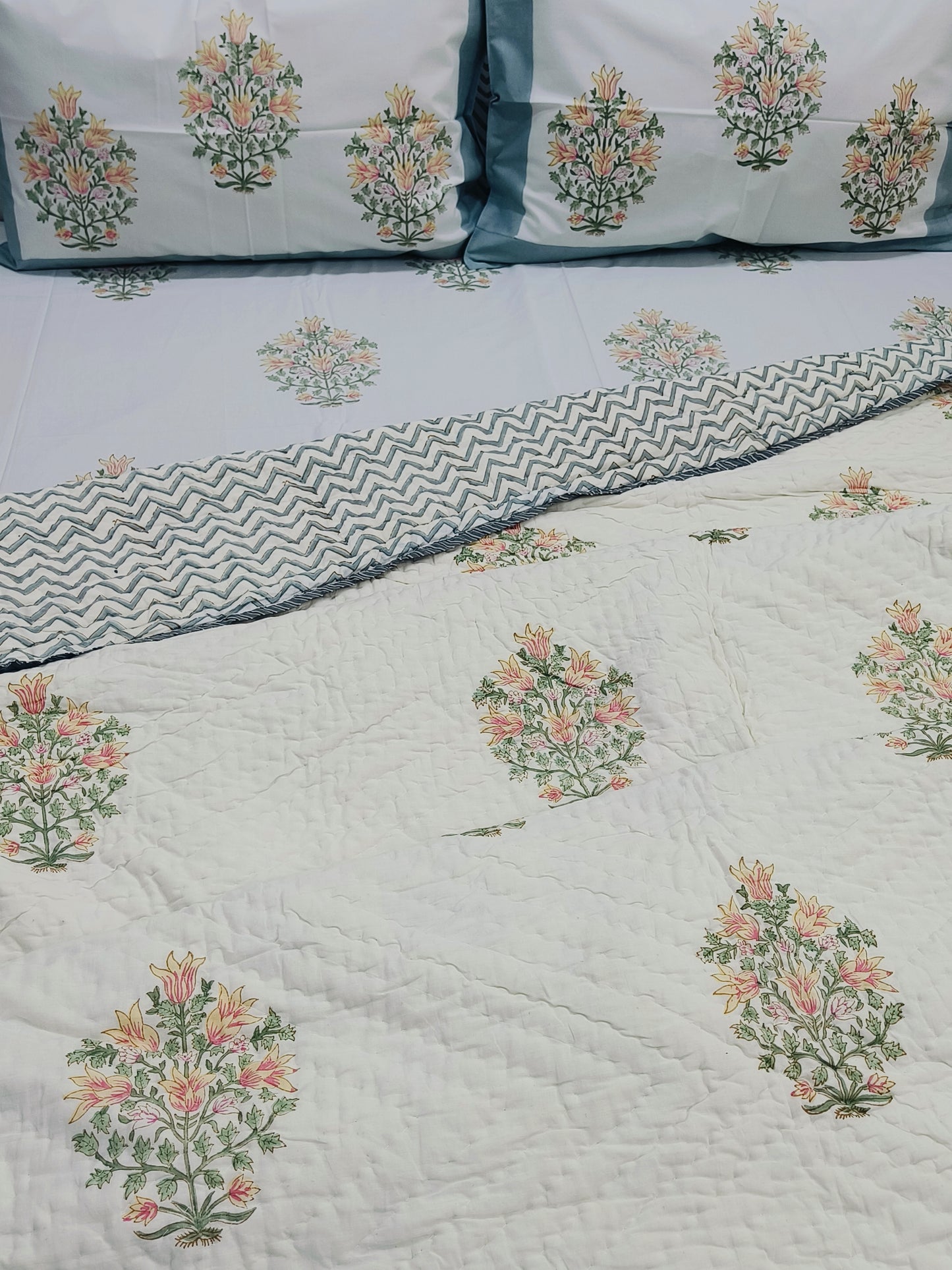 Bedding Sets with Quilts