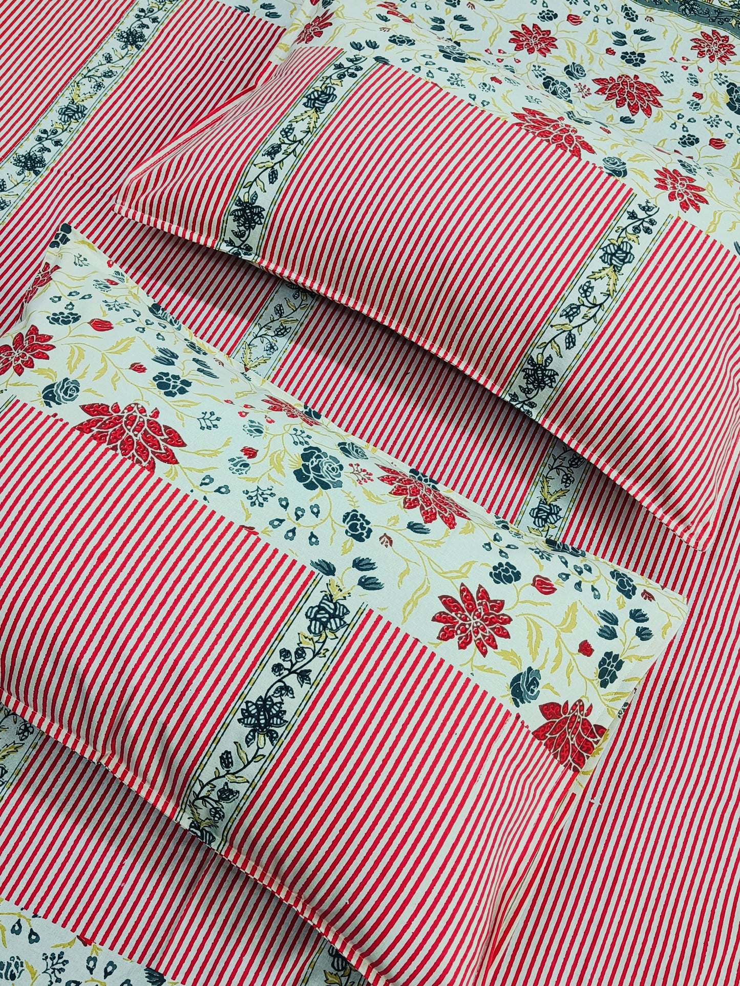 FRESH ARRIVALS Gulbahaar King Size Bedsheets(Dispatch Time 24 Hours)