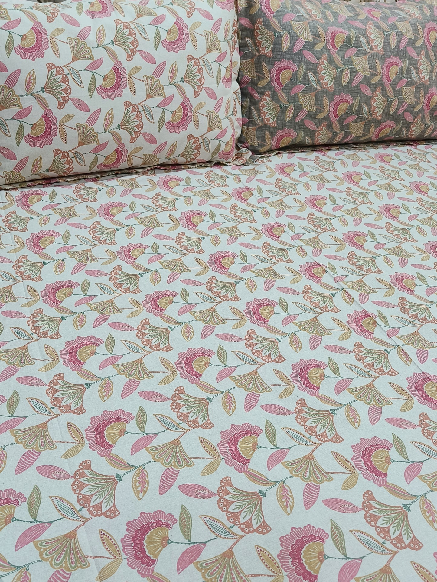 FRESH ARRIVAL! Floral Sadabahaar Bedsheets(Dispatch Time 24 Hours)