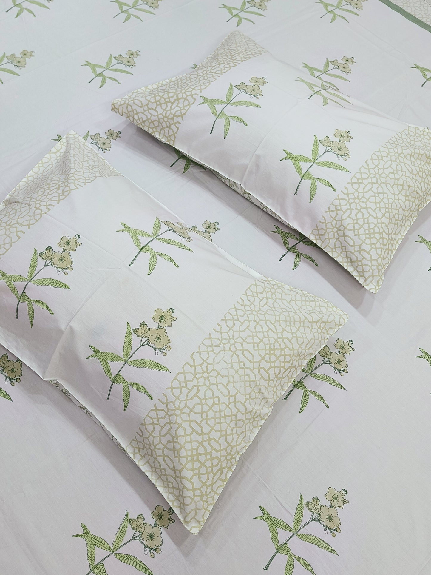 FRESH ARRIVAL Handblock Printed Premium Bedsheets(Dispatch Time 24 Hours)