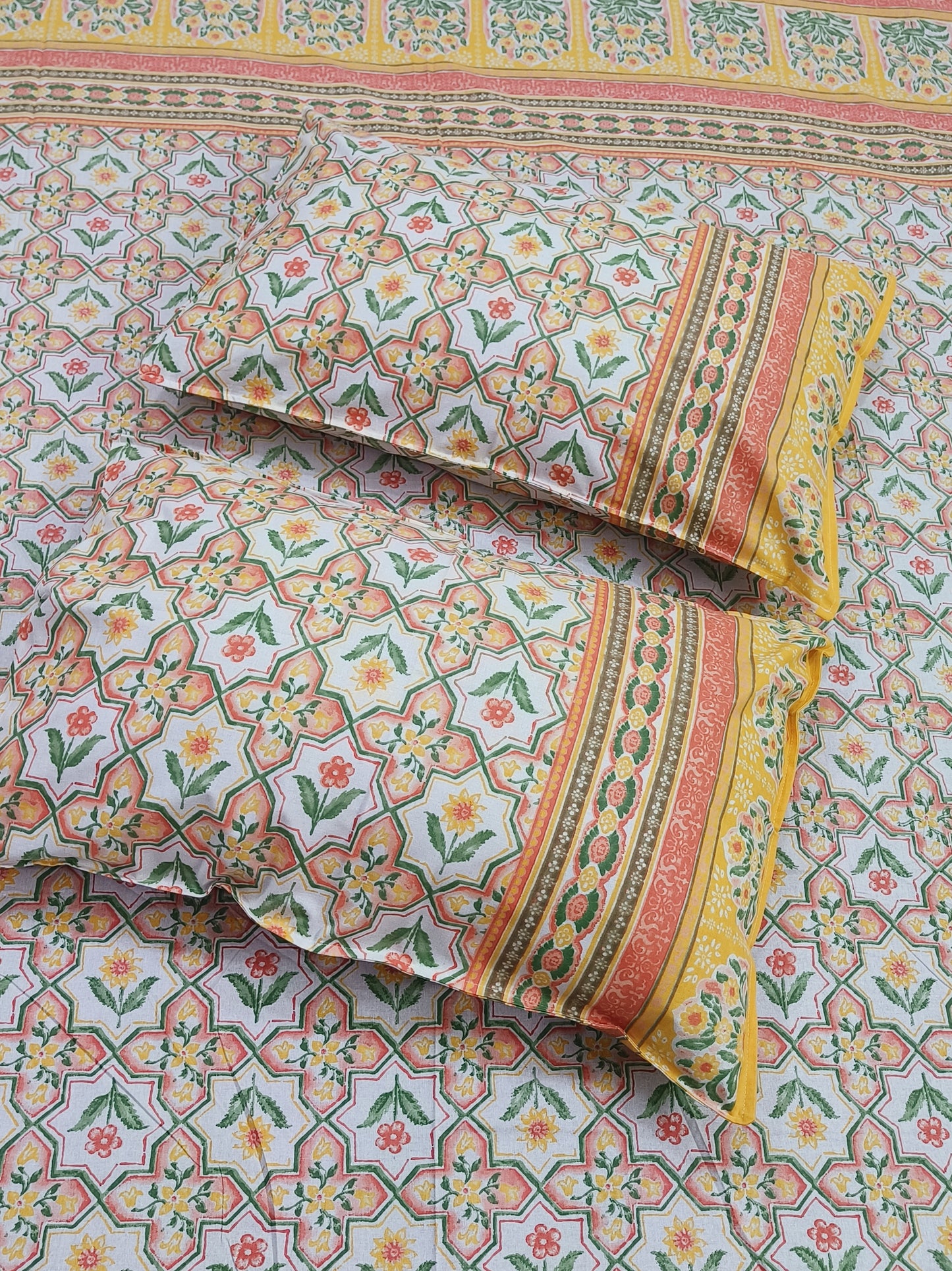 FRESH ARRIVALS Gulbahaar King Size Bedsheets(Dispatch Time 24 Hours)