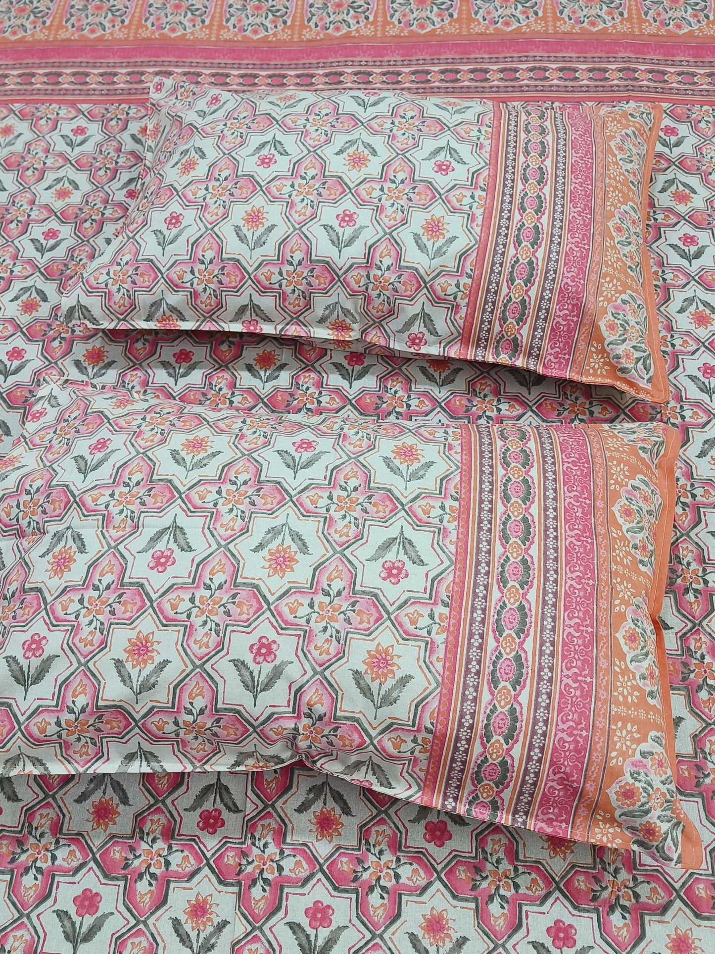 FRESH ARRIVALS Gulbahaar King Size Bedsheets(Dispatch Time 24 Hours)