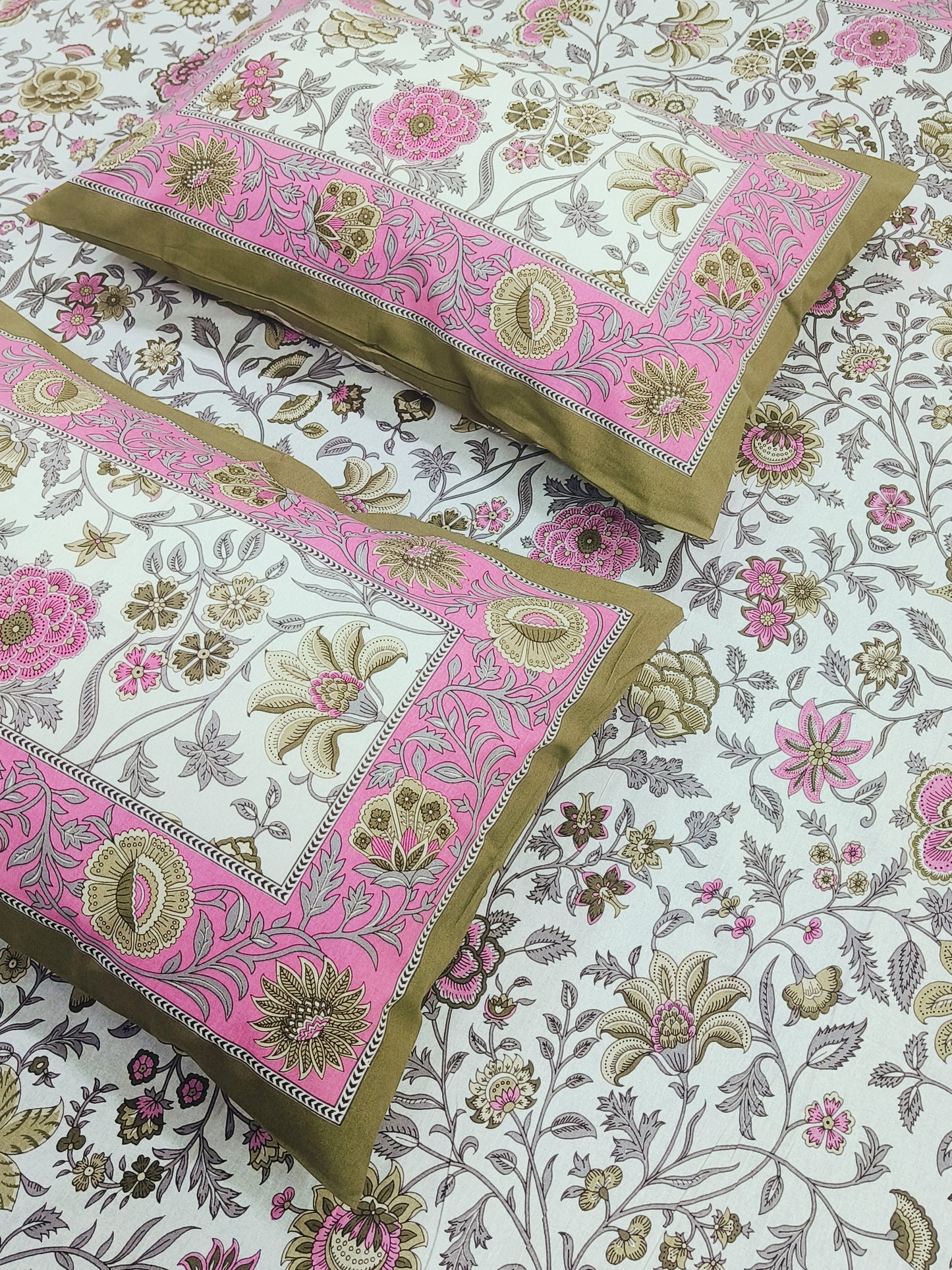 FRESH ARRIVALS Gulbahaar King Size Bedsheets