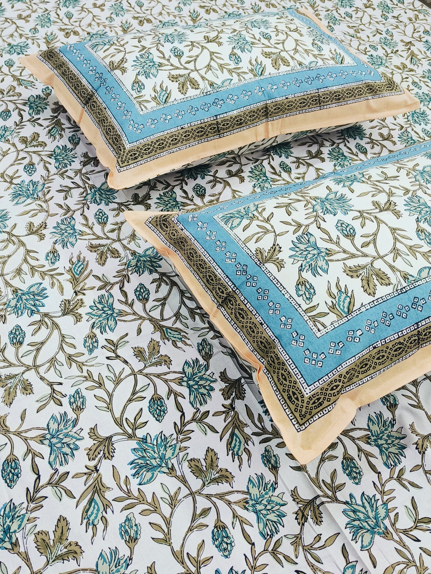 FRESH ARRIVALS Gulbahaar King Size Bedsheets