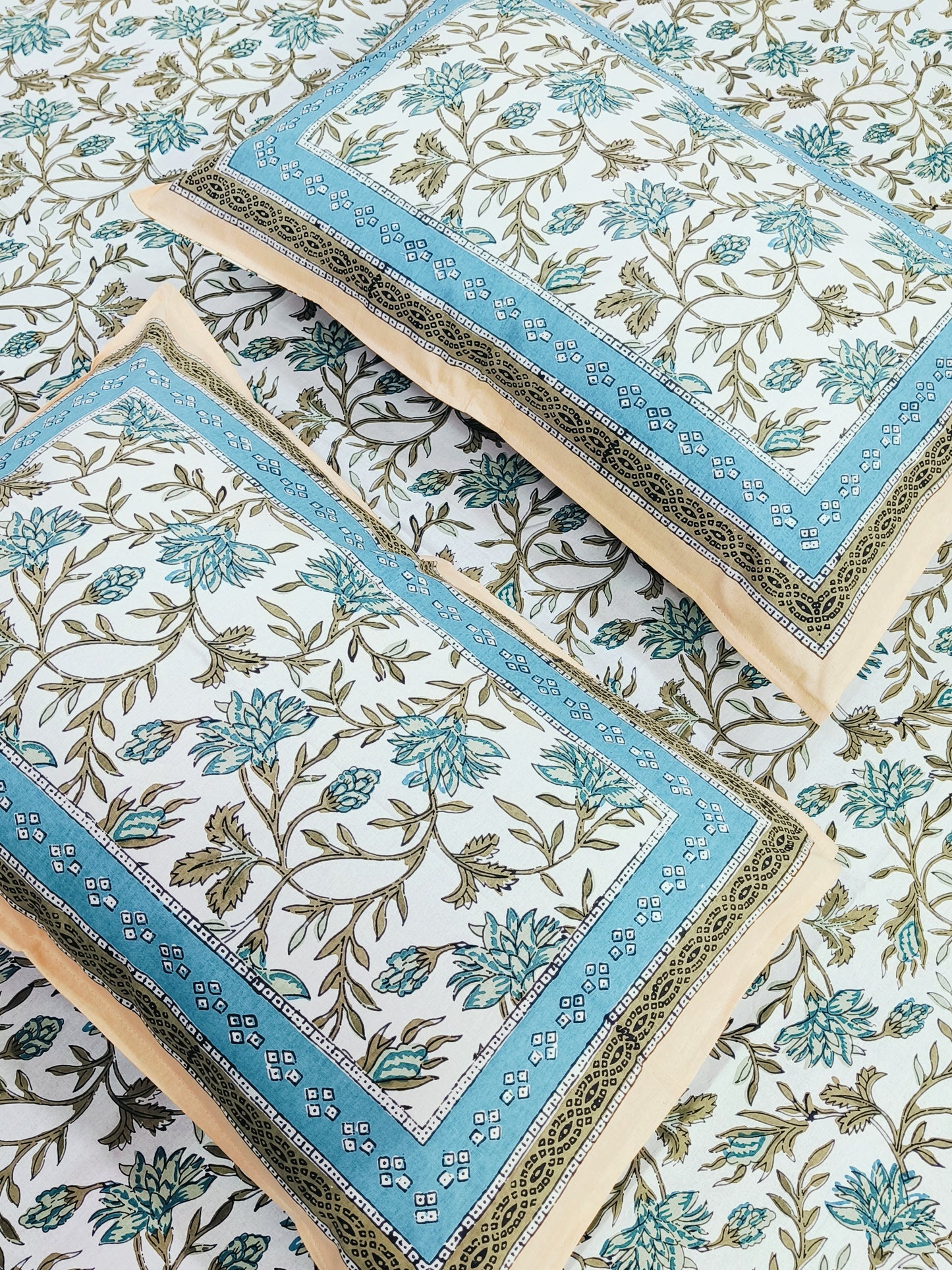 FRESH ARRIVALS Gulbahaar King Size Bedsheets