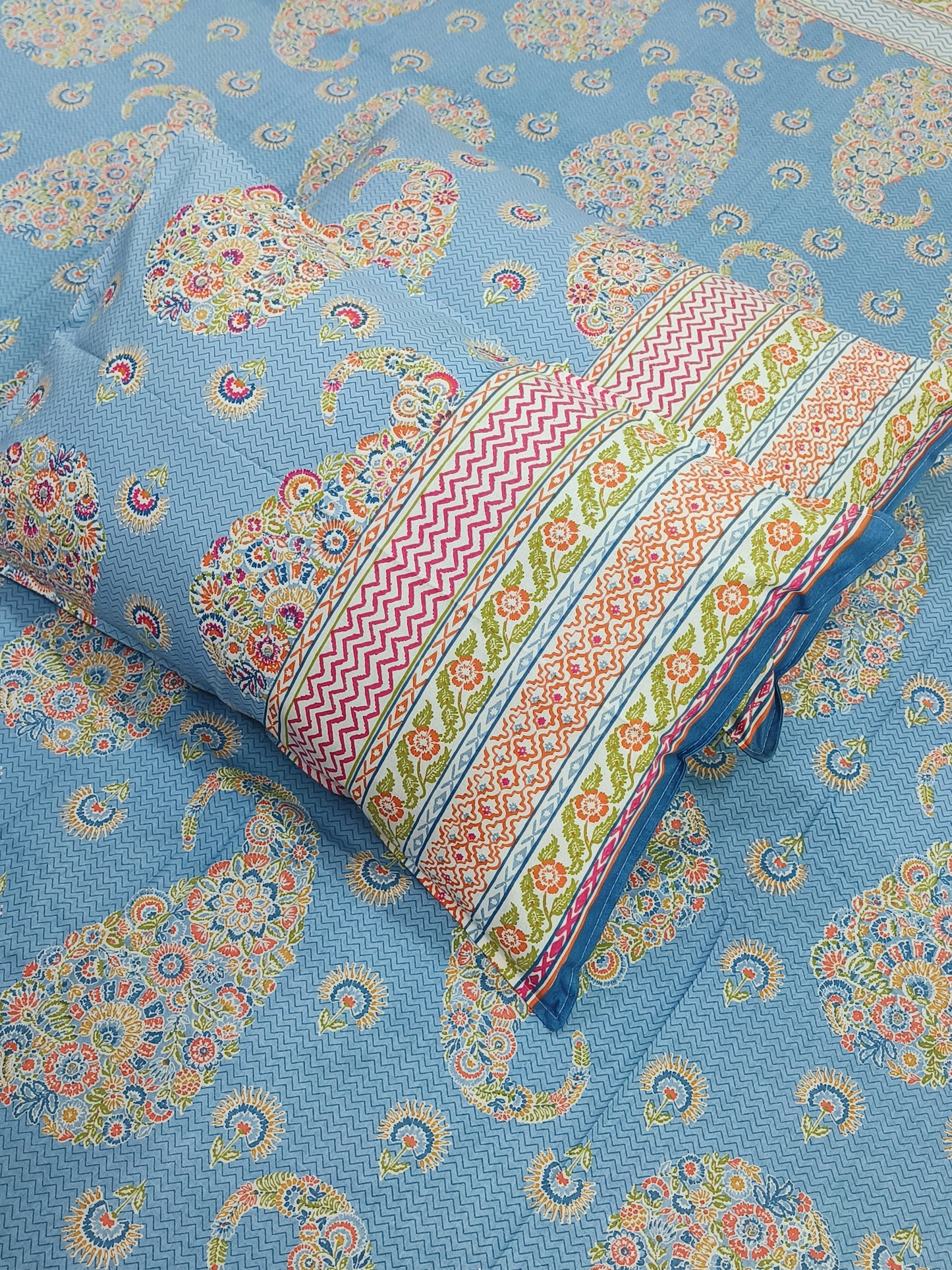 FRESH ARRIVALS Gulbahaar King Size Bedsheets