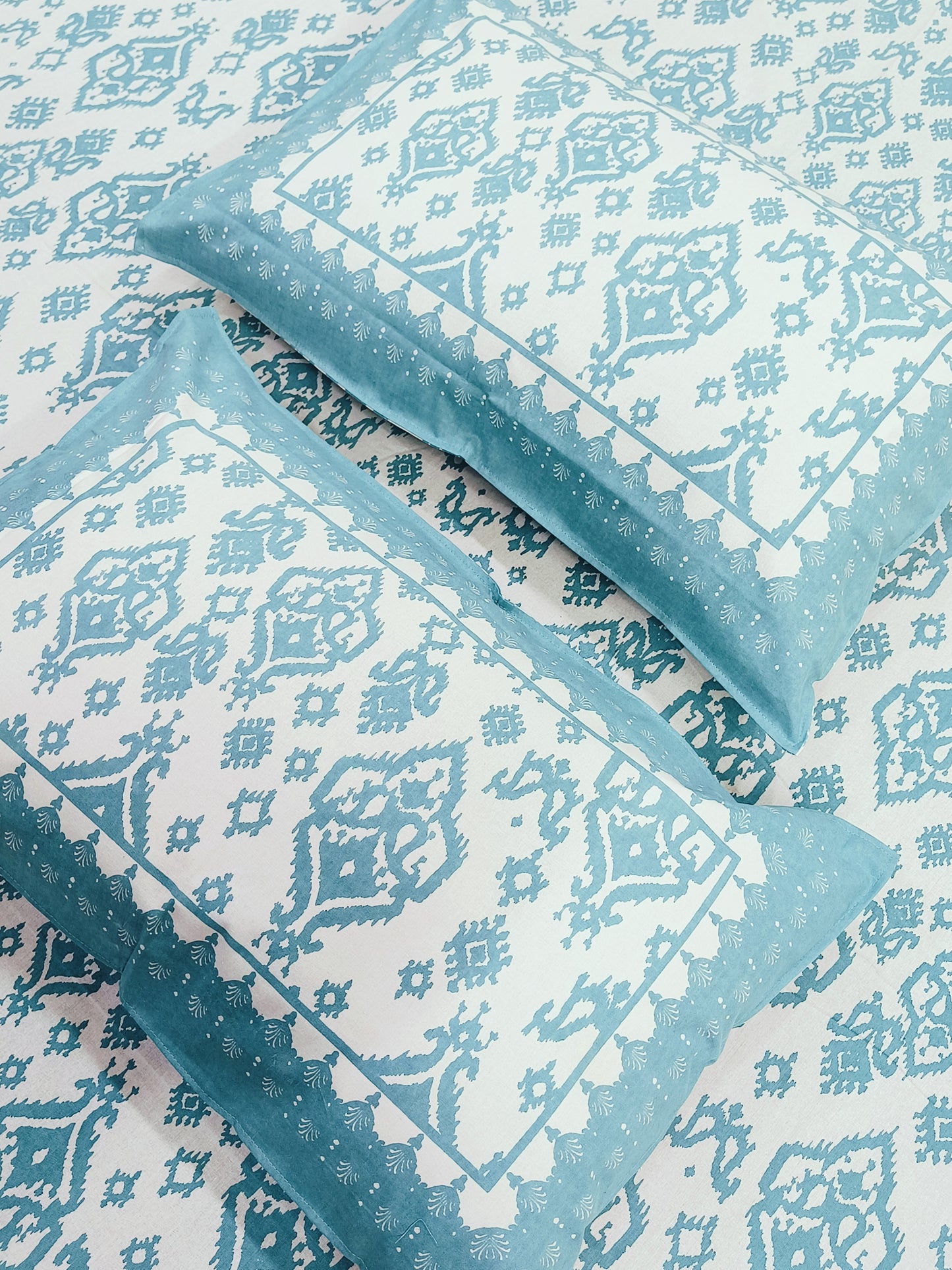 FRESH ARRIVALS Gulbahaar King Size Bedsheets(Dispatch Time 24 Hours)