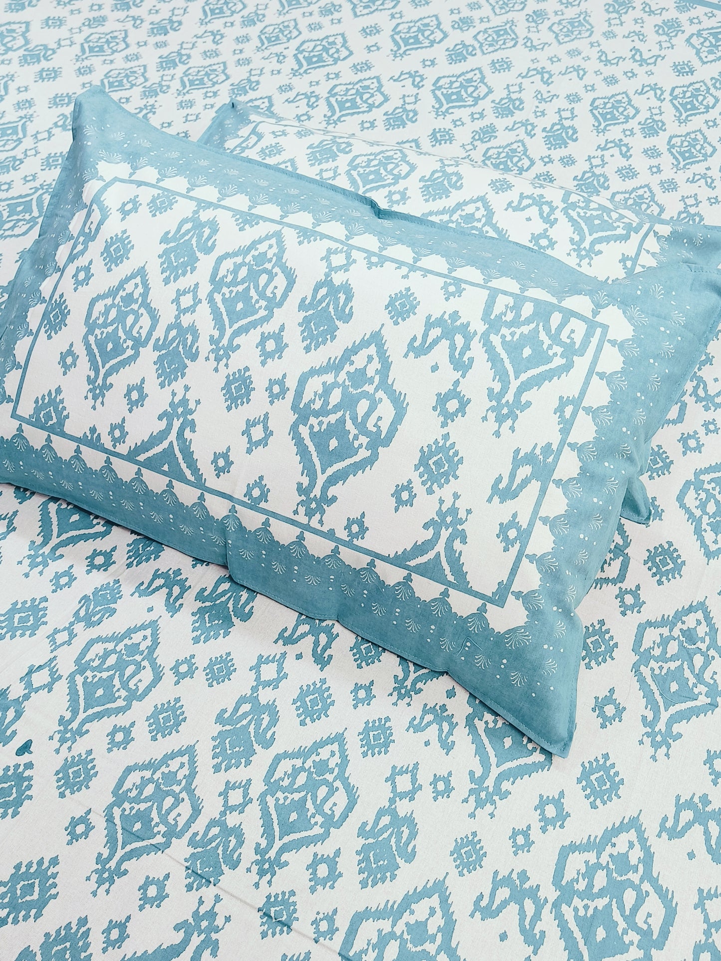 FRESH ARRIVALS Gulbahaar King Size Bedsheets(Dispatch Time 24 Hours)