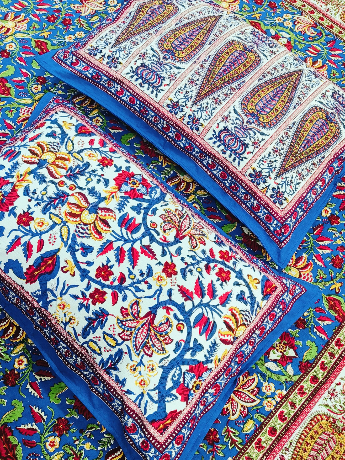 FRESH ARRIVALS Gulbahaar King Size Bedsheets(Dispatch Time 24 Hours)