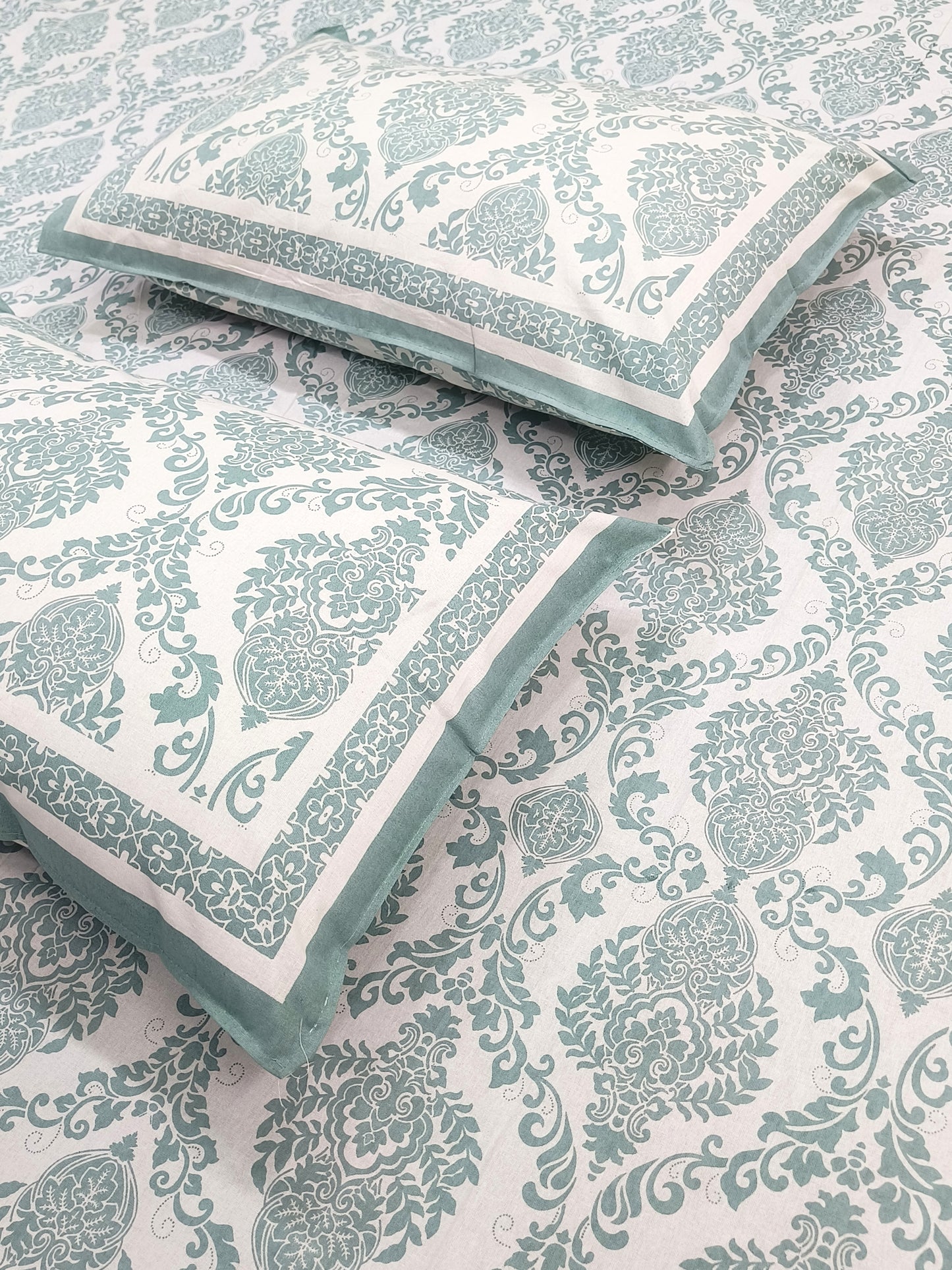 FRESH ARRIVALS Gulbahaar King Size Bedsheets(Dispatch Time 24 Hours)