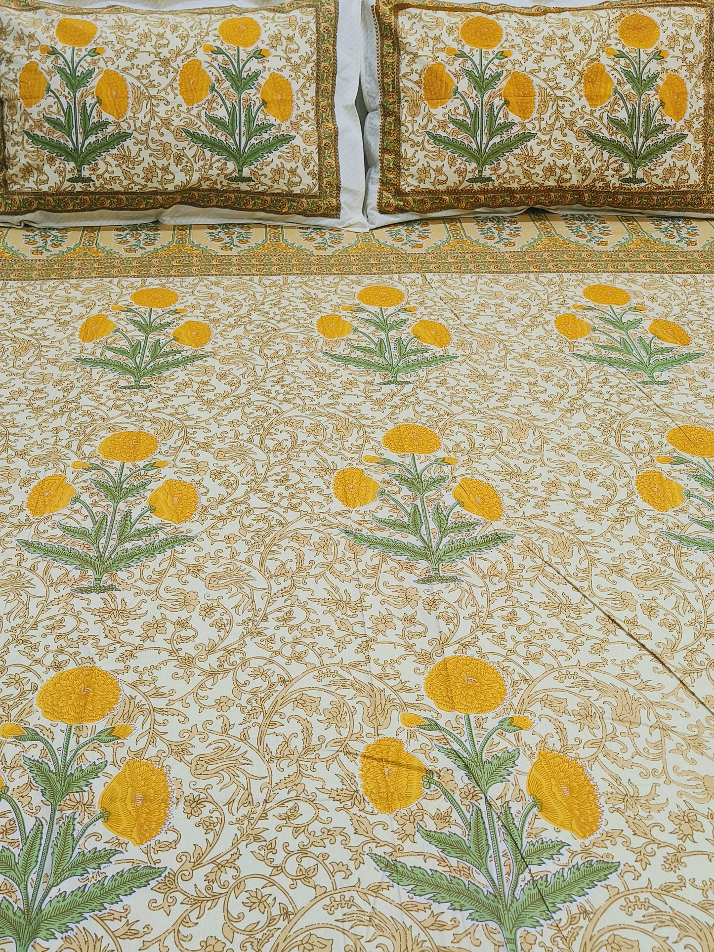 FRESH ARRIVALS Gulbahaar King Size Bedsheets(Dispatch Time 24 Hours)