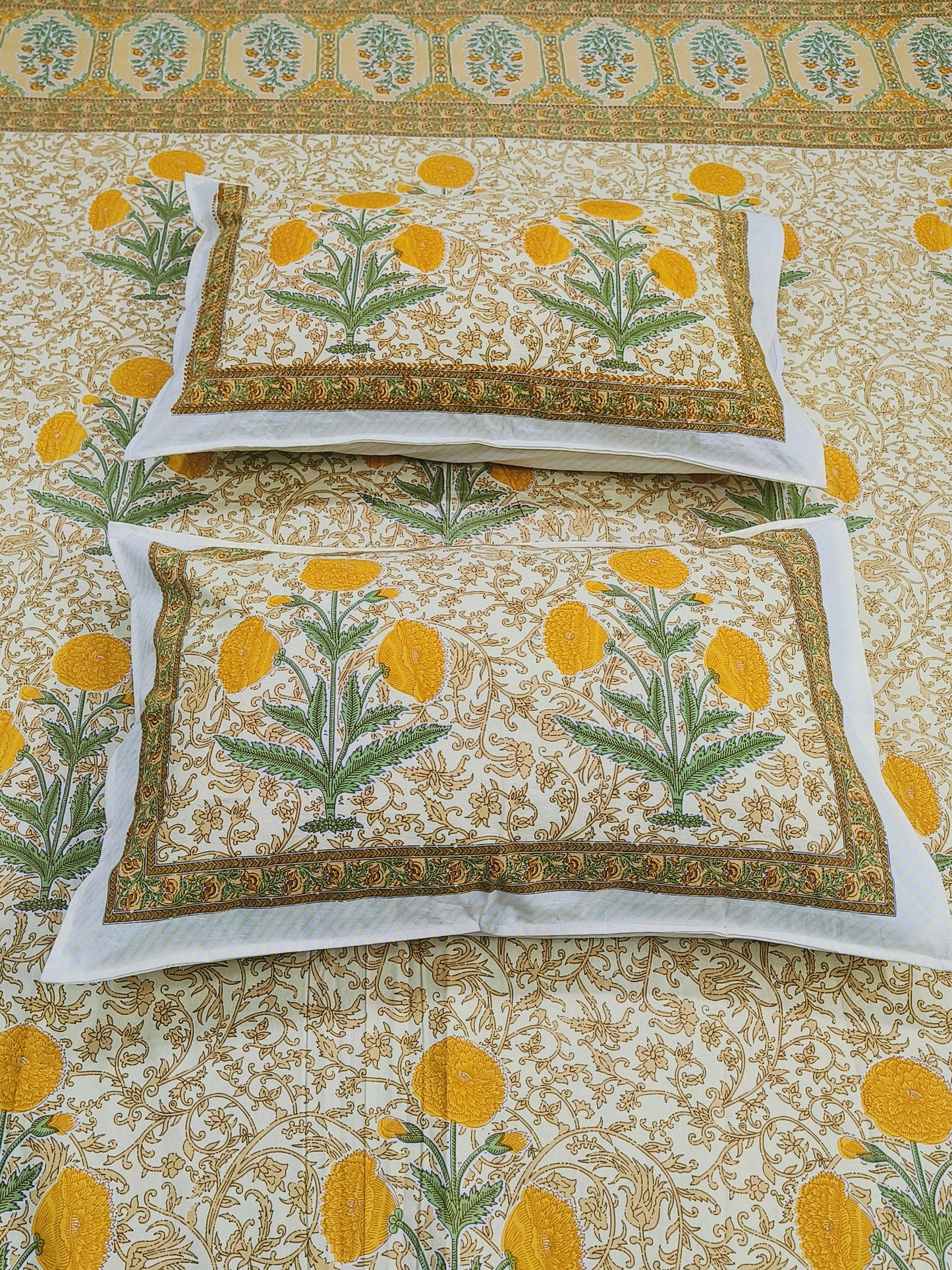 FRESH ARRIVALS Gulbahaar King Size Bedsheets(Dispatch Time 24 Hours)