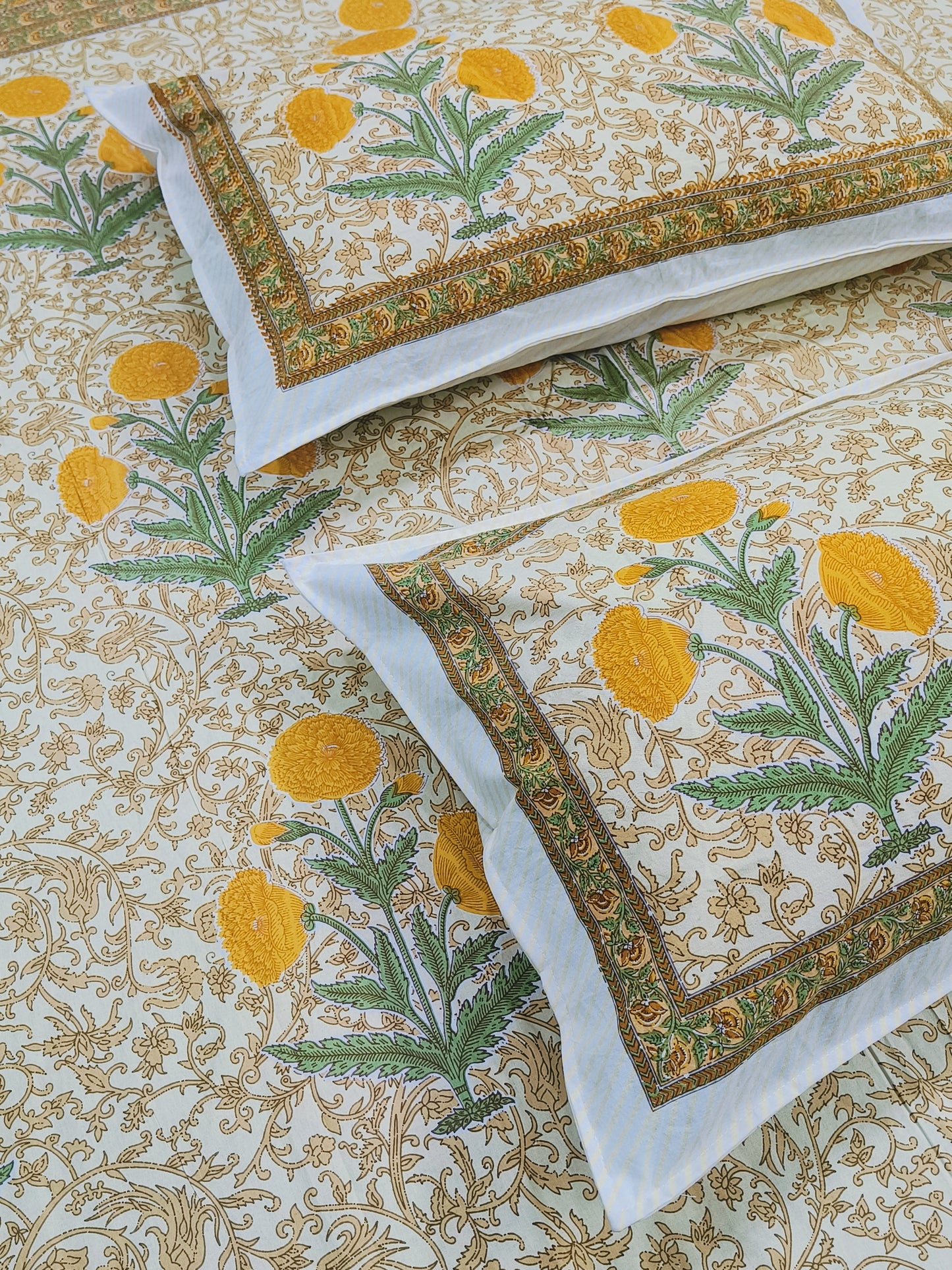 FRESH ARRIVALS Gulbahaar King Size Bedsheets(Dispatch Time 24 Hours)