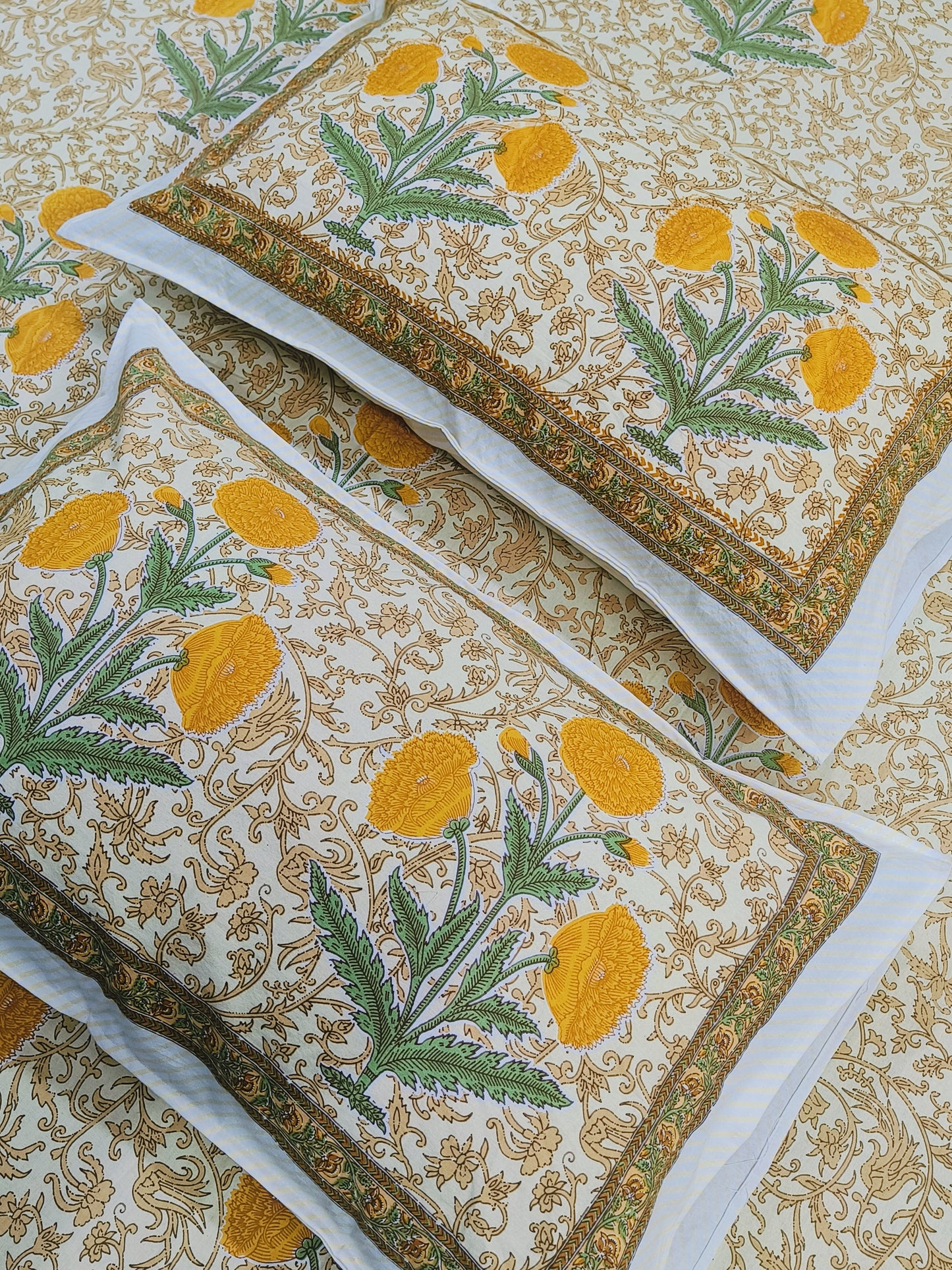 FRESH ARRIVALS Gulbahaar King Size Bedsheets(Dispatch Time 24 Hours)