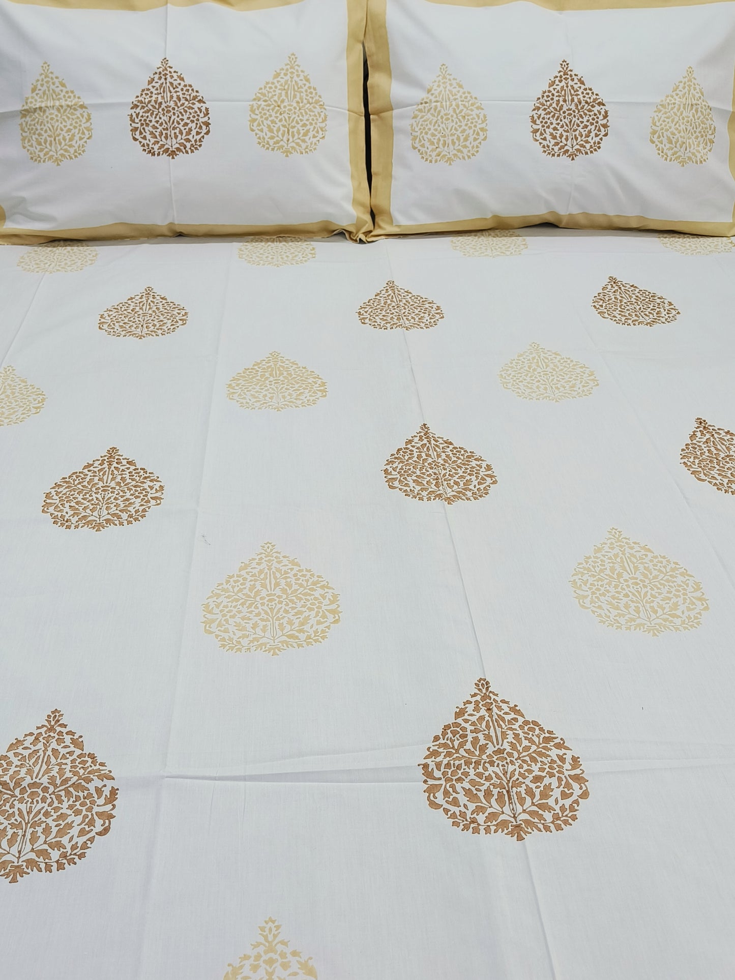 QUEEN Fitted Sheet