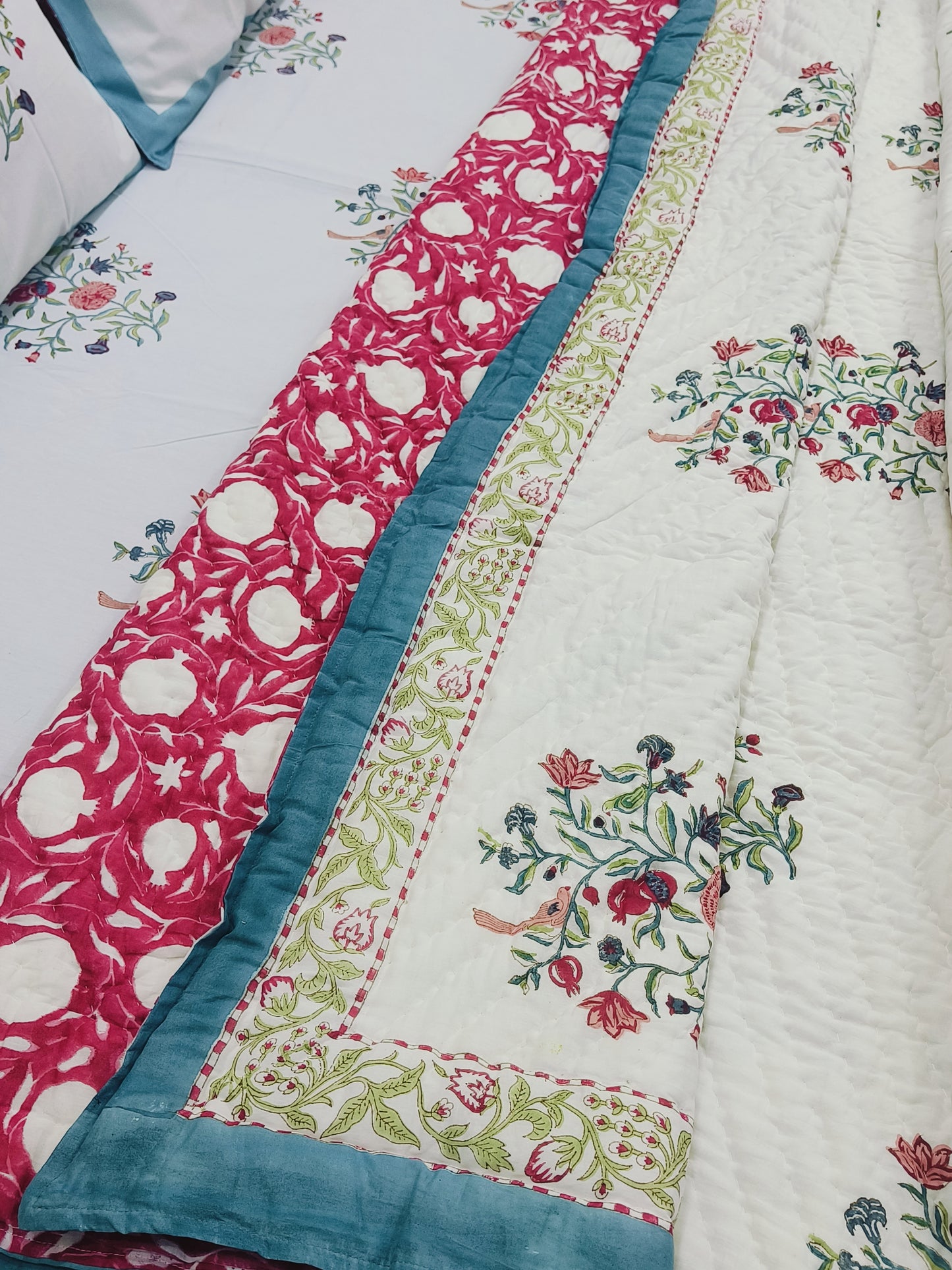 Bedding Sets with Quilts