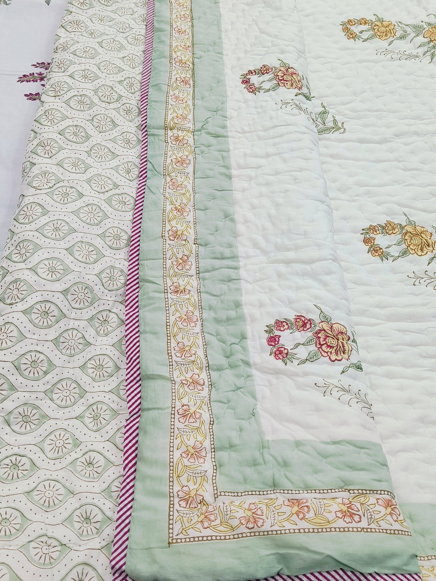 FRESH ARRIVAL Quilts (Double Bed)