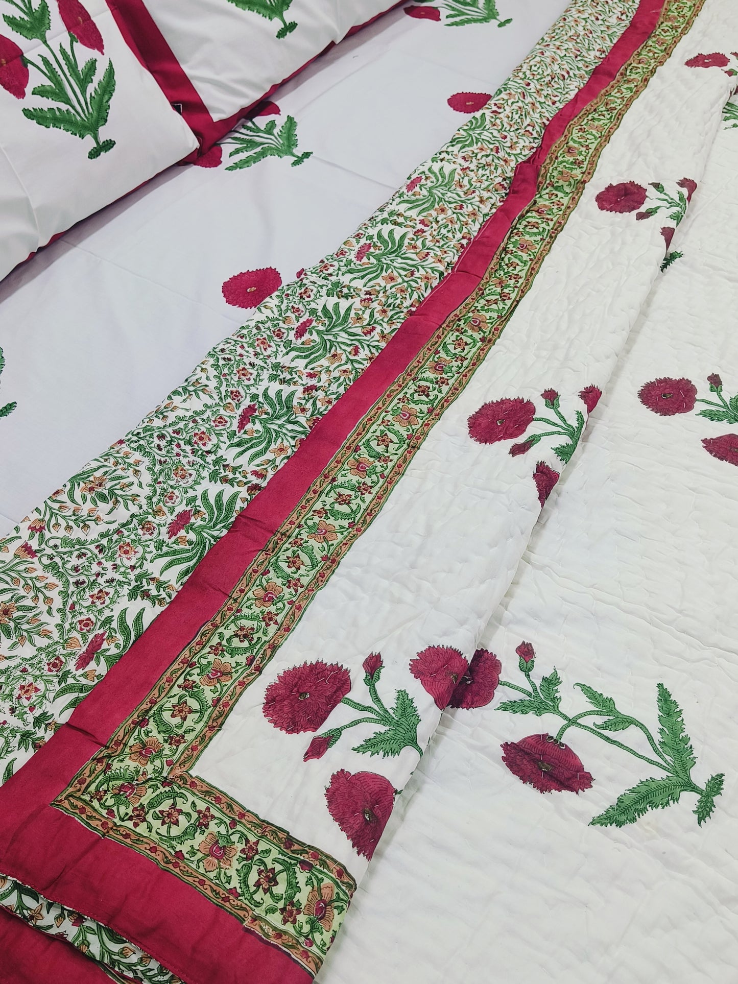 Bedding Sets with Quilts
