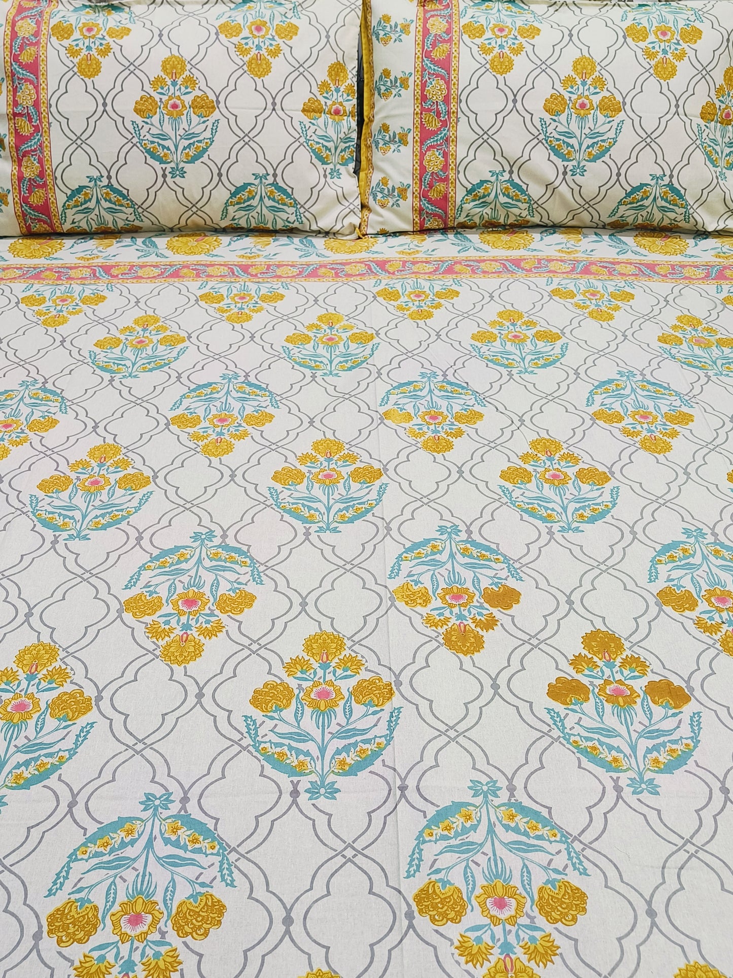 FRESH ARRIVALS Gulbahaar King Size Bedsheets(Dispatch Time 24 Hours)