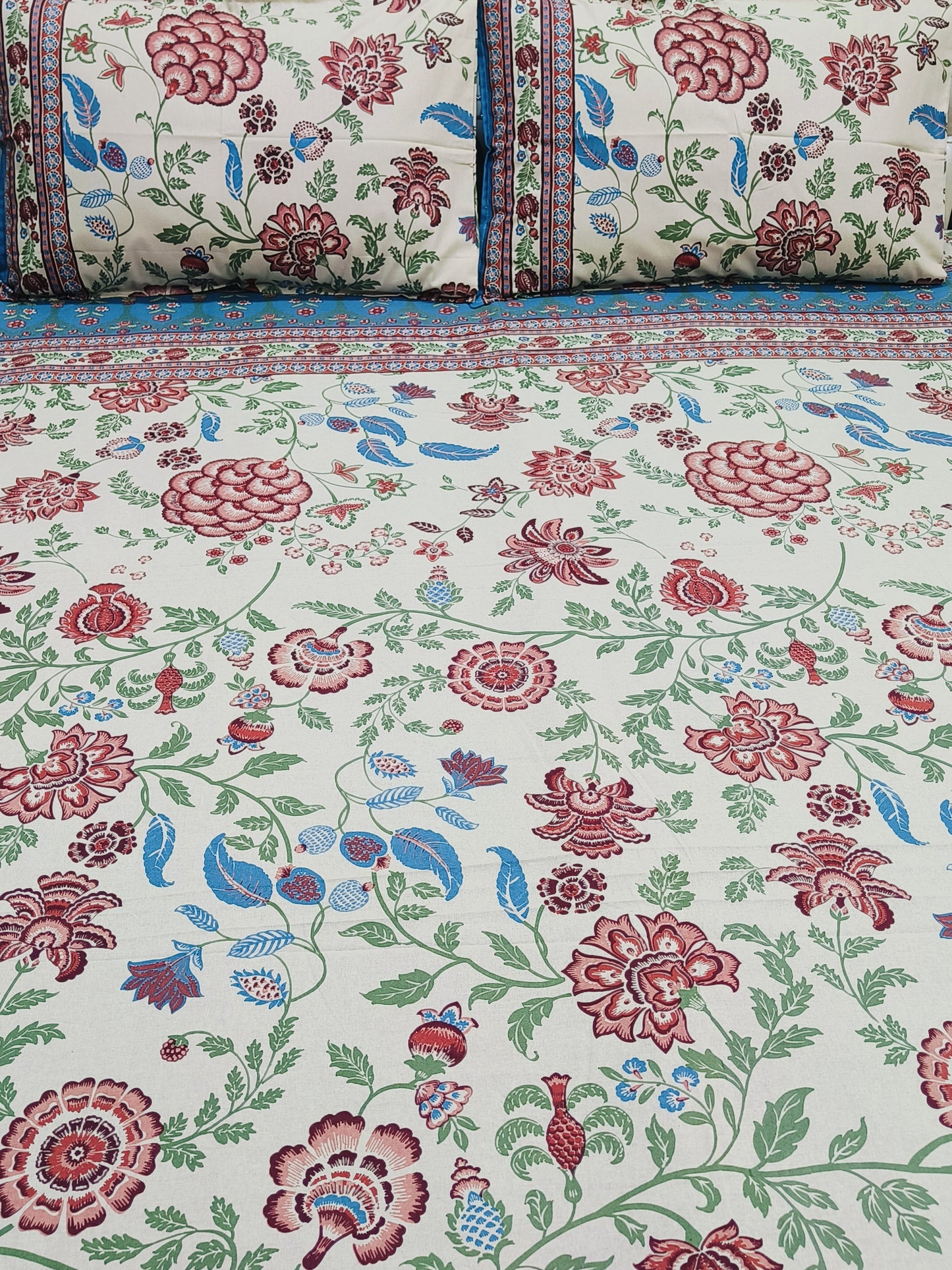 FRESH ARRIVALS Gulbahaar King Size Bedsheets(Dispatch Time 24 Hours)